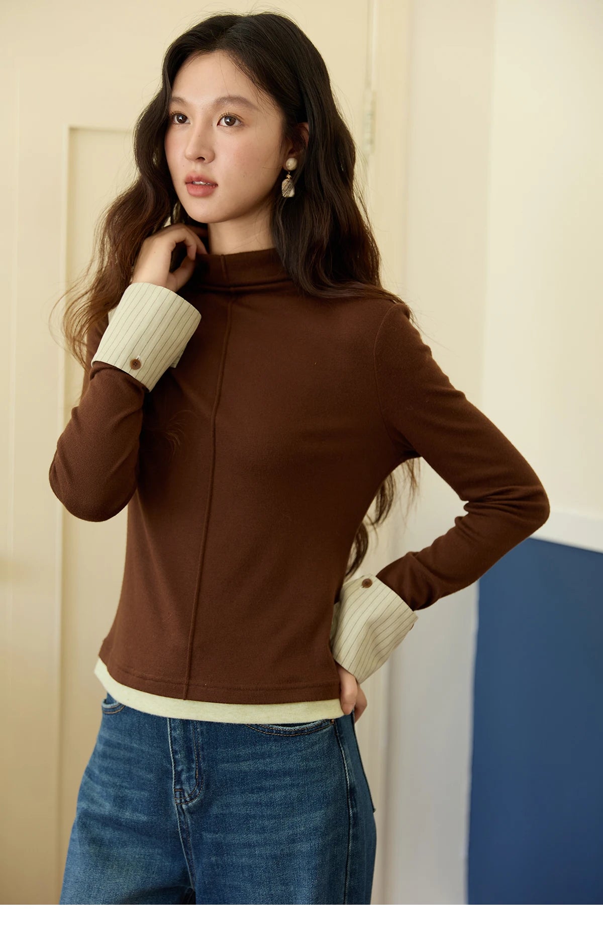 MISHOW Knitted Tops for Women 2025 Autumn New Apricot Stand Collar Long Sleeves Slim Fit with Detachable Cuffs Tops MXE49Z2532