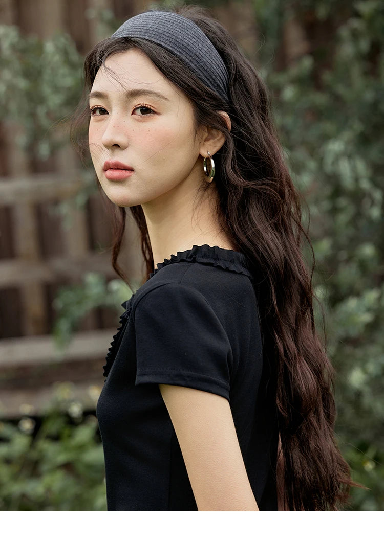 MISHOW Casual Summer T-shirts Women New 2025 Short Sleeve V-neck Solid Straight Shoulder Slimming Shirt Female Thin MXE35T0562