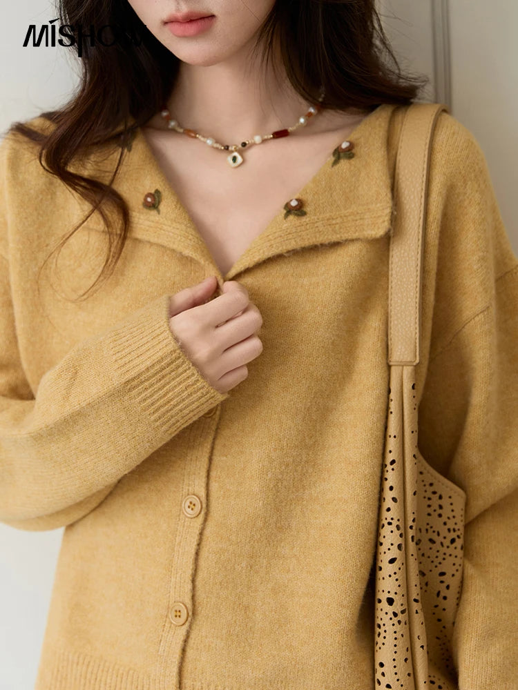MISHOW Women's Autumn Cardigan 2025 Retro Yellow Handmade Flower Cardigan Turn-down Collar Knitted Commute Cardigan MXE47Z2591