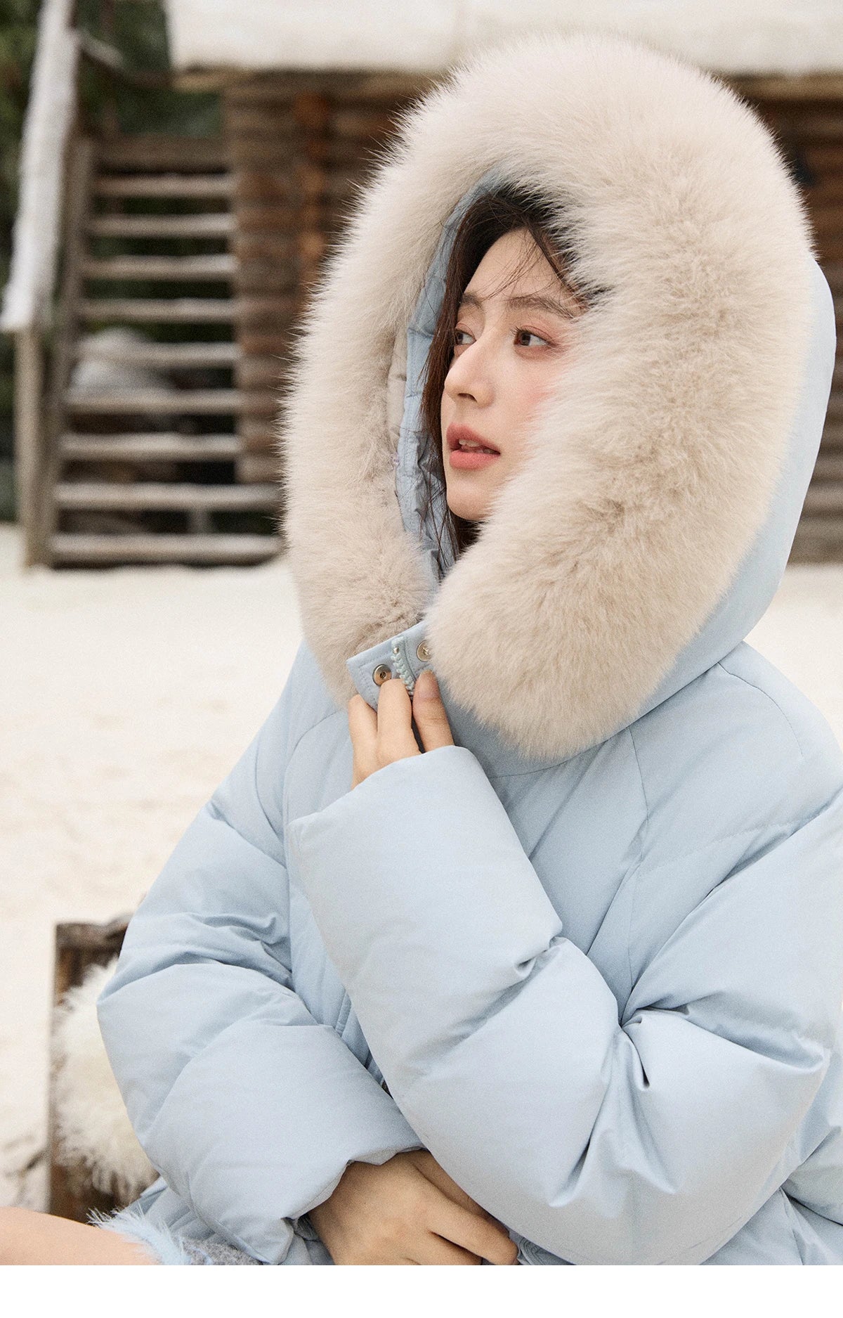 MISHOW Women's Winter Coat with Hood 2025 Fashion Solid Commute Long Down Jacket Windproof Warm Down Coat Luxury MXE51Y0079