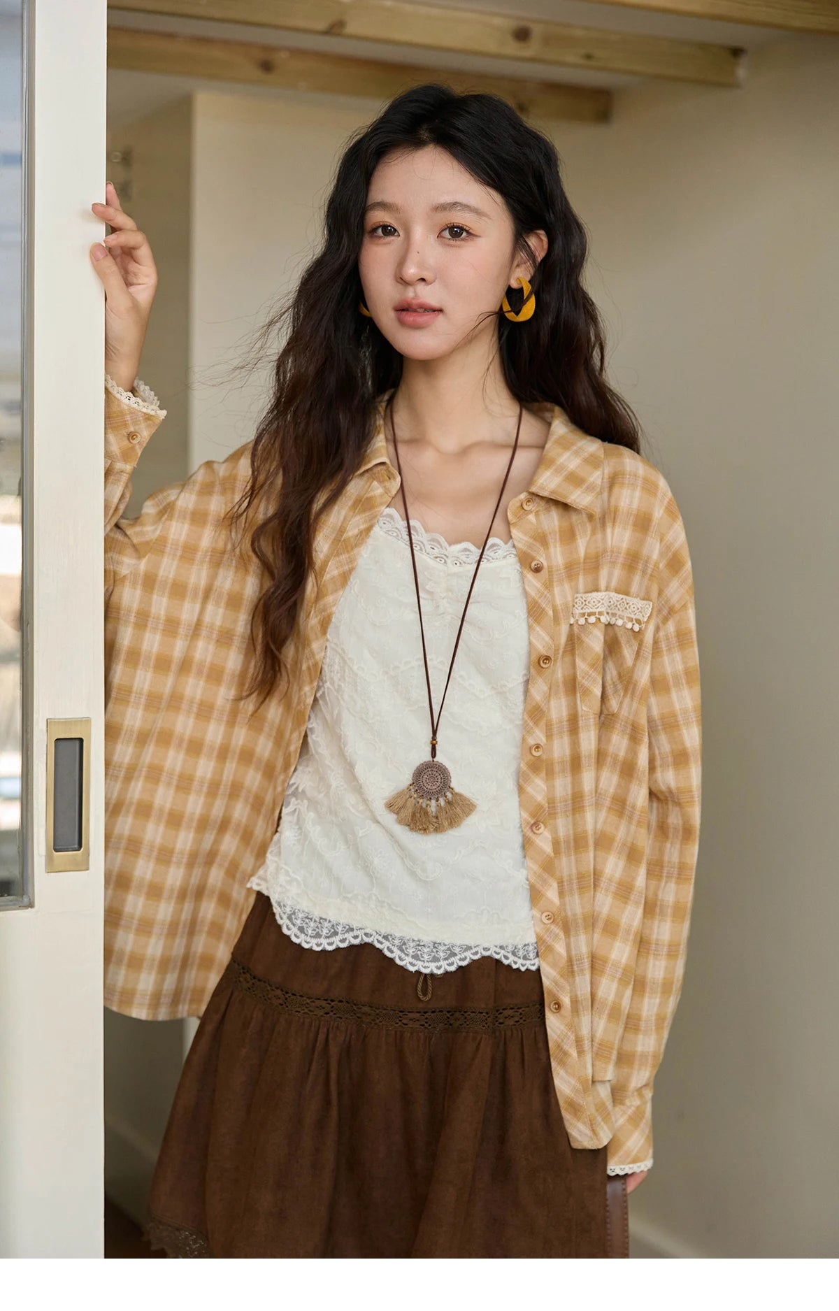 MISHOW Women's Retro Plaid Long Sleeved Shirt 2025 Autumn Korean Loose Casual Plaid Top with Lace Pocket Lapel Shirts MXE43C2378