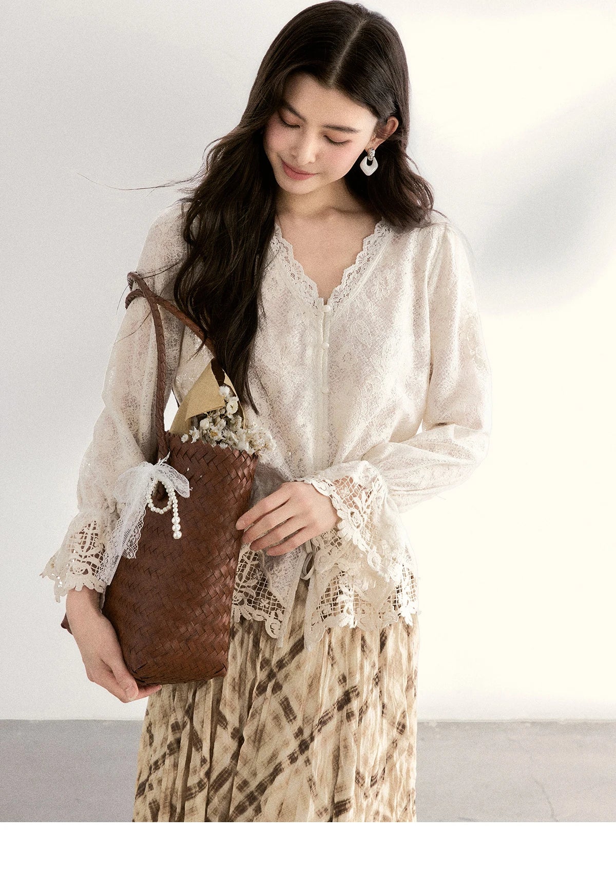 MISHOW Women's Beige Plaid Maxi Skirt 2026 Spring High Waist Flowy A-Line Skirts Elastic Waist Casual Chiffon Skirt MXF108B0769