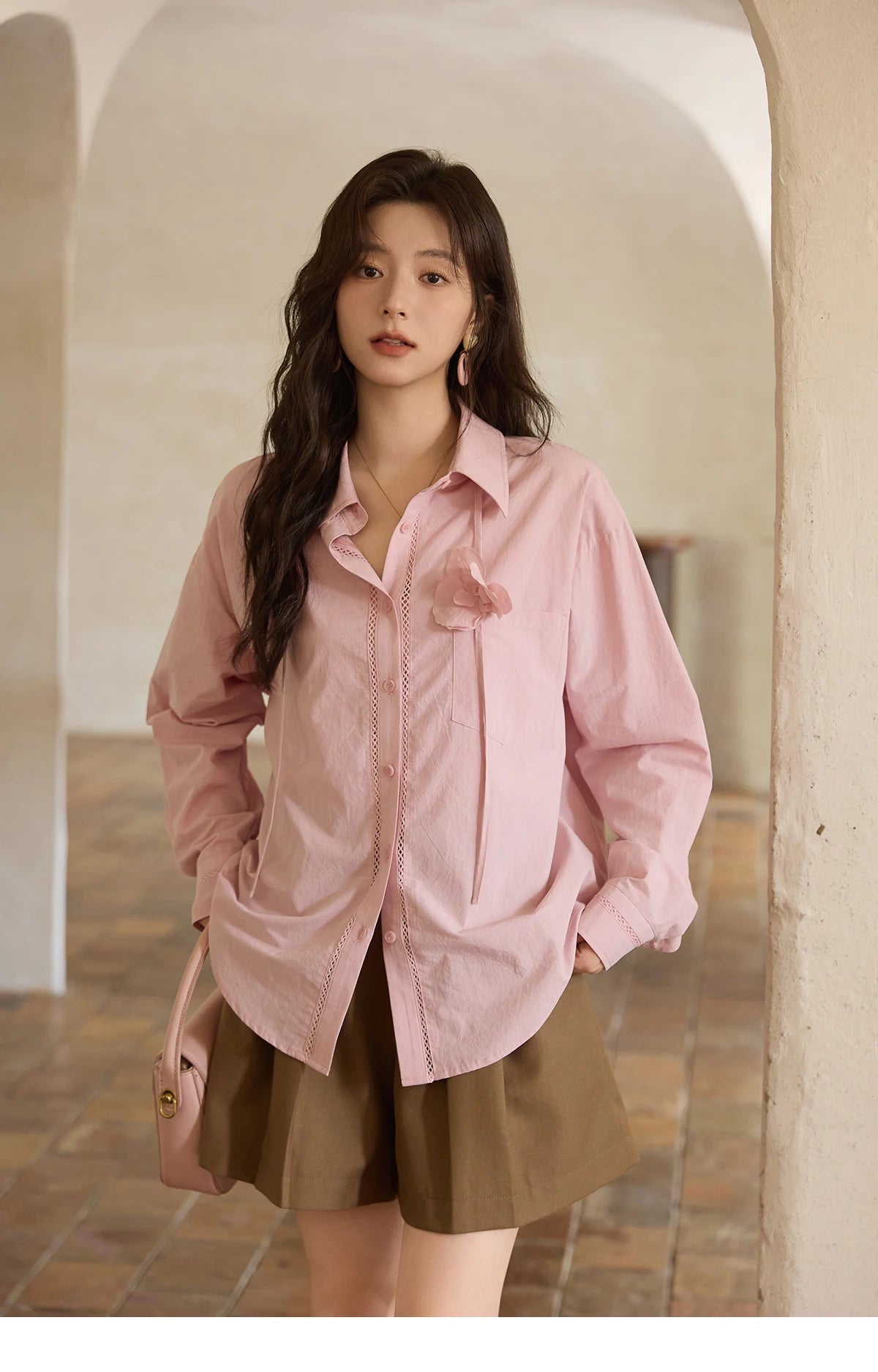 MISHOW Brown High Waist Shorts 2025 Three-dimensional I-shaped Pleated Hook Buckle Shorts Women Versatile Short Pants MXE41K1022