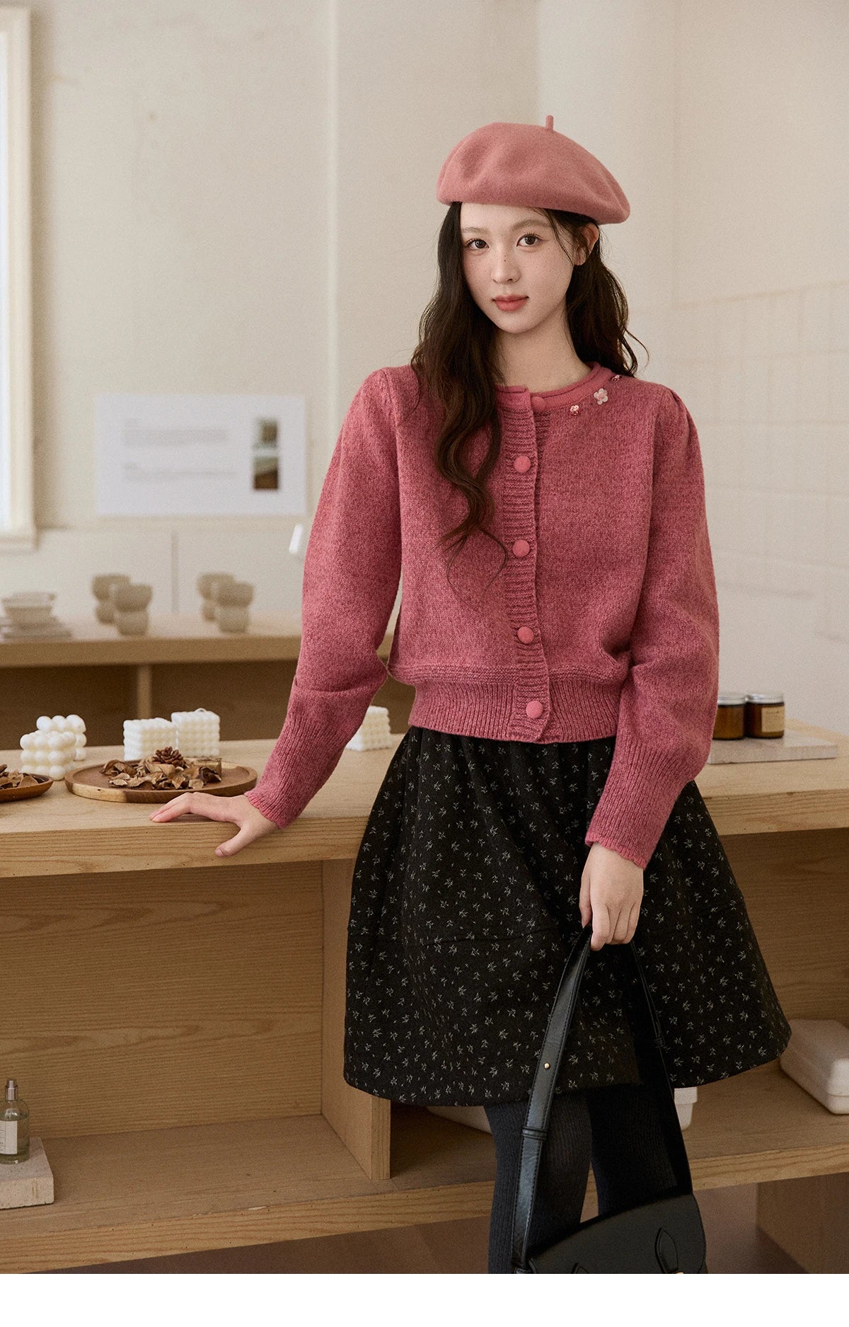 MISHOW Rose Red Sequin Beaded Floral Cardigan 2025 Winter Slight Puff Sleeve O-Neck Sweater Thick Warm Short Knitwear MXE93Z2808