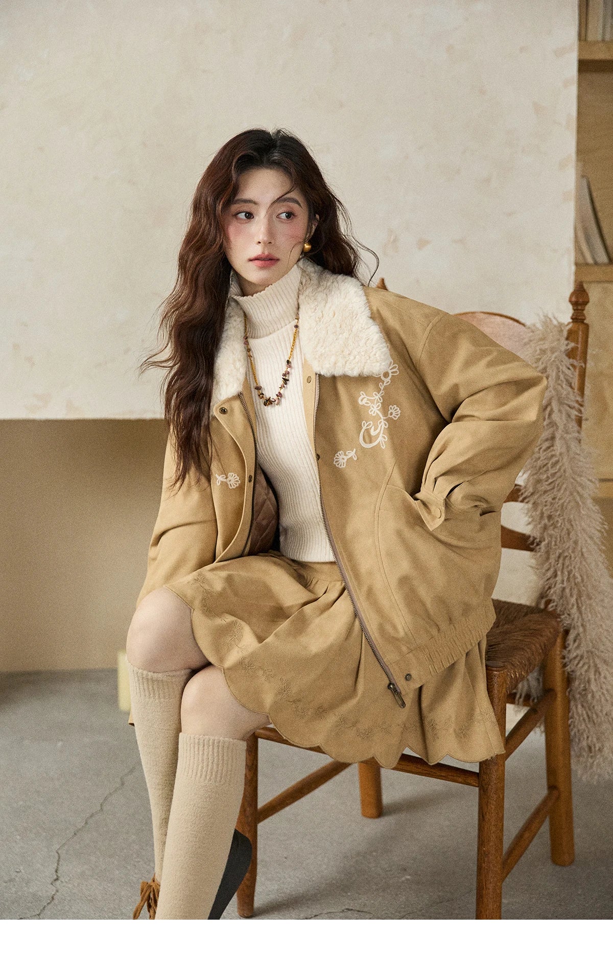 MISHOW Women's Floral Embroidered Jacket 2025 Winter French Style Yellow Plush Lapel Zip-up Coat Loose Warm Jacket MXE87W0932