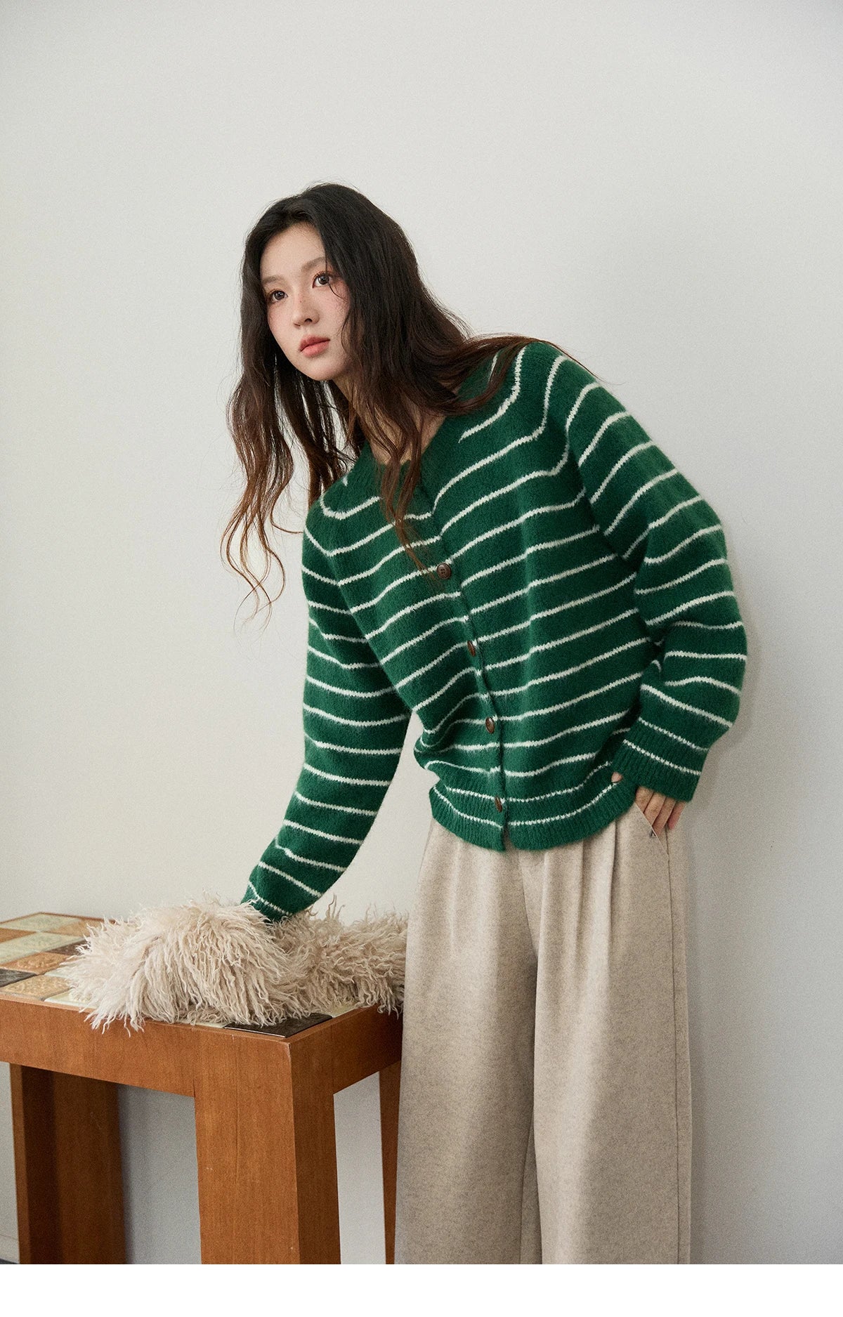MISHOW Green Striped Cardigans for Woman 2025 Winter Knitted Cardigan Wool Blend Loose Retro Crew Neck Knit Sweater MXE86Z2735