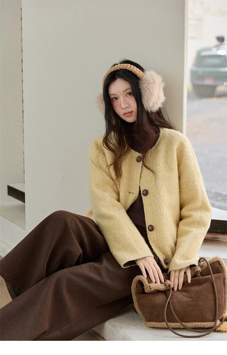 MISHOW Women's Brown Jacket 2025 Winter Retro Warm Round Neck Wool Quilted Coat Commute Short Loose Thick Coat Woman MXE87W0935