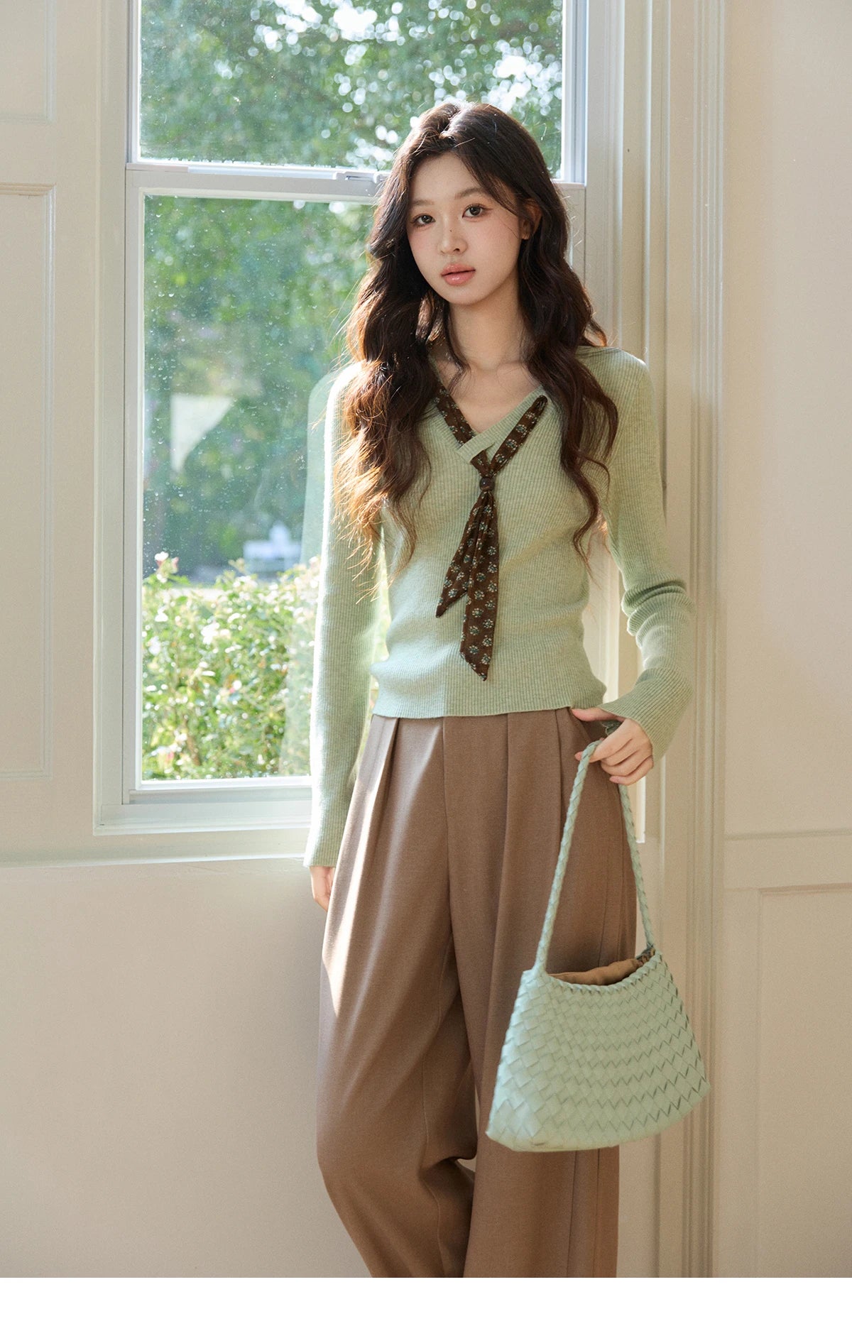 MISHOW Women's V Neck Tie Neck Floral Ribbed Knit Tops 2026 Spring Long Sleeve Slim Casual Soft Green Thin Sweater MXF108Z1024