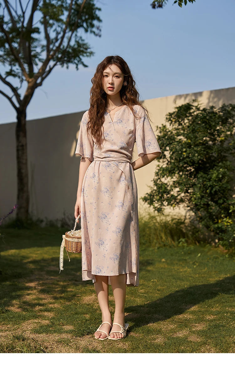 MISHOW Floral Puff Sleeve Dress for Women Summer French A-line V-Neck Lace-up Side Slit Temperament Tea Break Dresses MXC38L1413