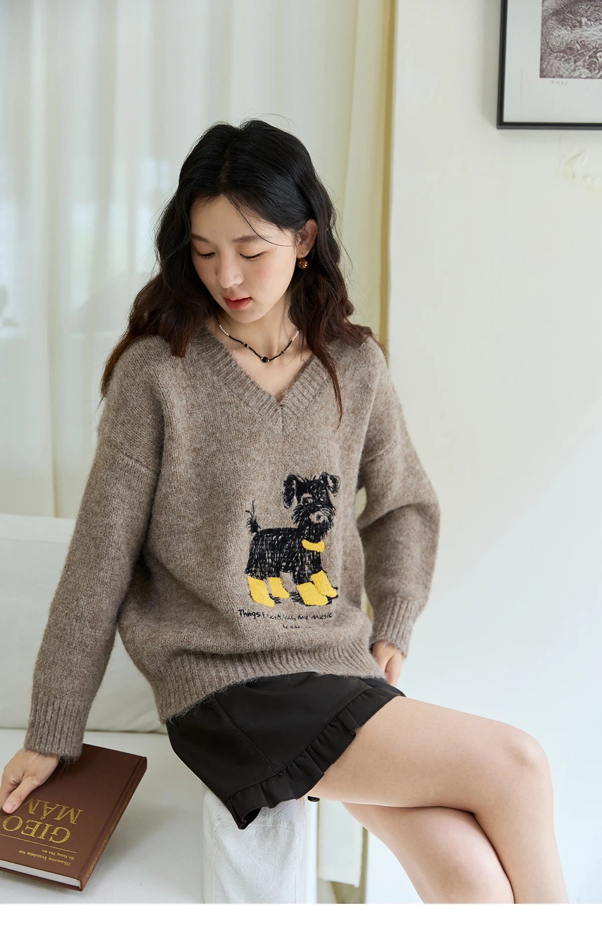 MISHOW Women's Long Sleeve Pullovers 2025 Autumn Winter New Puppy Embroidery Loose Casual V Neck Knit Sweater Luxury MXE48Z2570