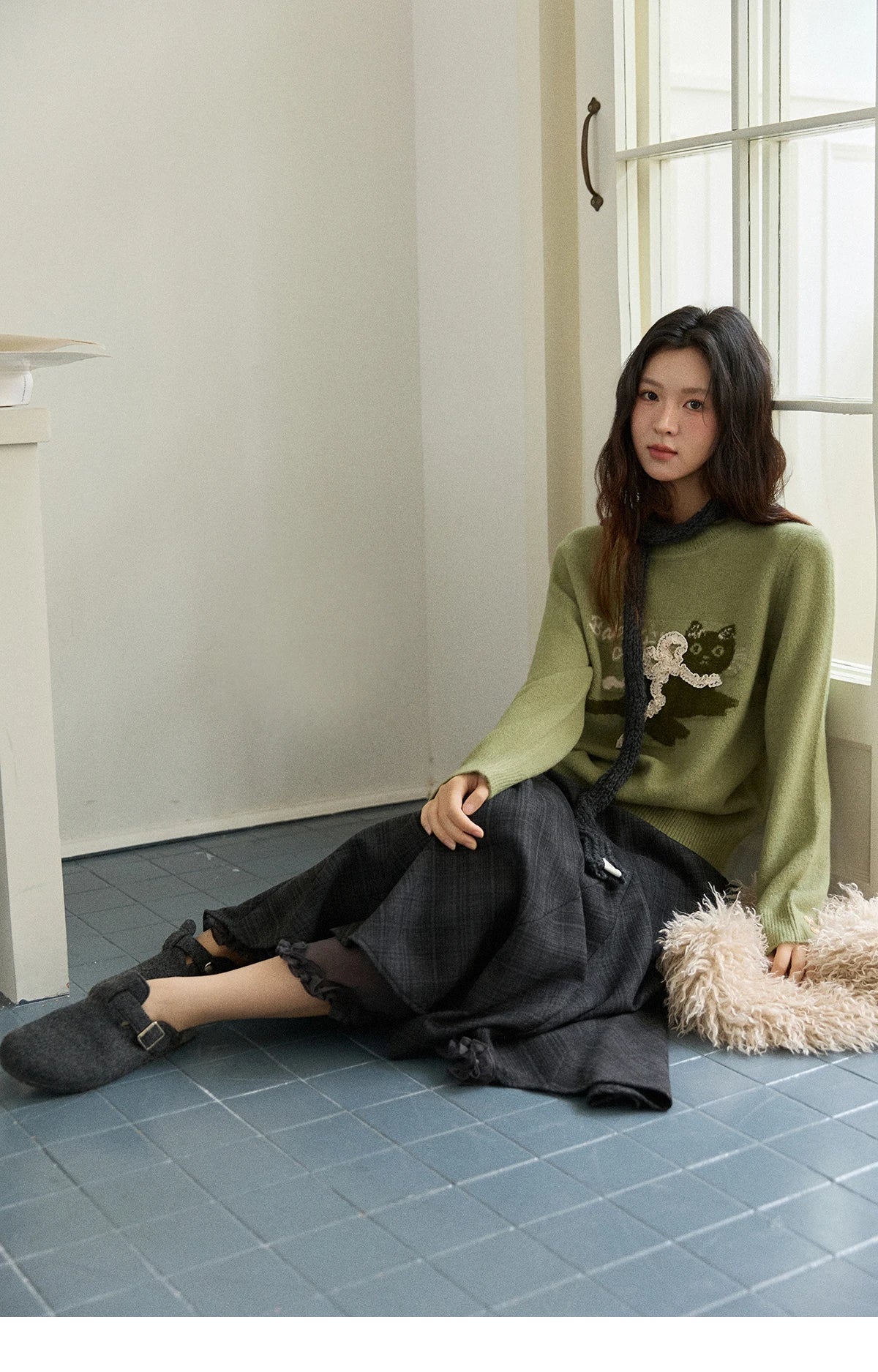 MISHOW Cat Jacquard Pullovers for Woman 2025 Winter Lazy Style Round Neck Three-dimensional Bow Loose Knit Sweater MXE86Z2750