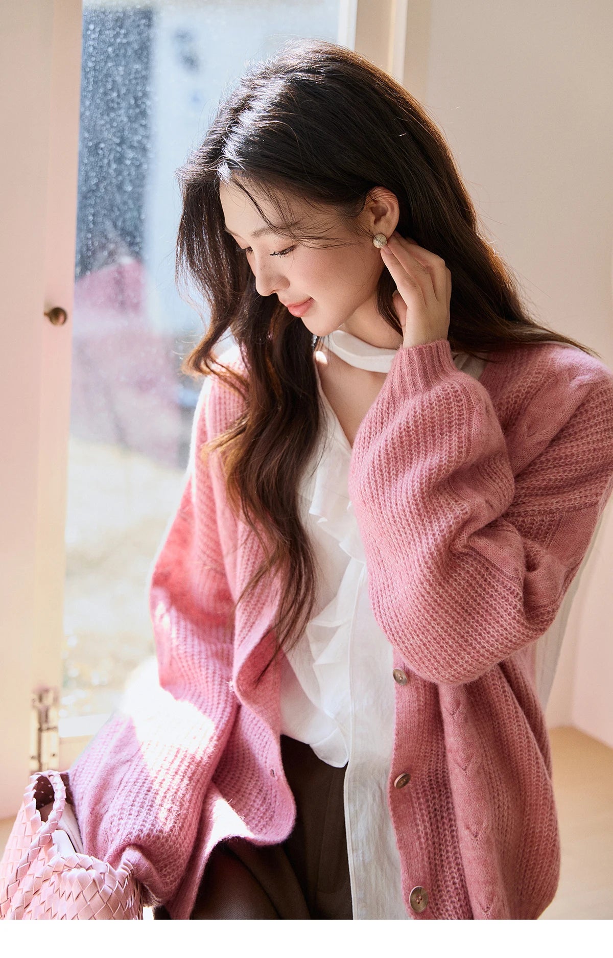 MISHOW Women's Dusty Pink Knitted Cardigan 2026 Spring V-Neck Single Breasted Tops Loose Casual Long Sleeve Outerwear MXF11Z2898