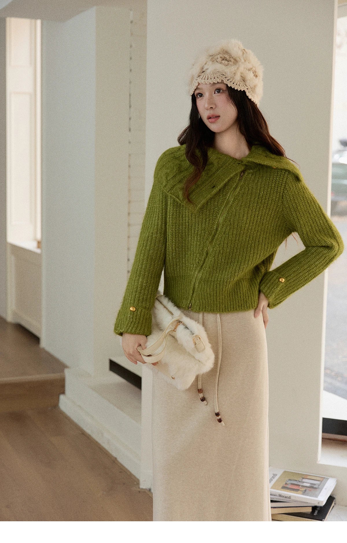 MISHOW Woman Green Sweater 2025 Winter Wool Blend Long-pile Large Lapel Knit Top Loose Design Commute Pullovers MXE90Z2760