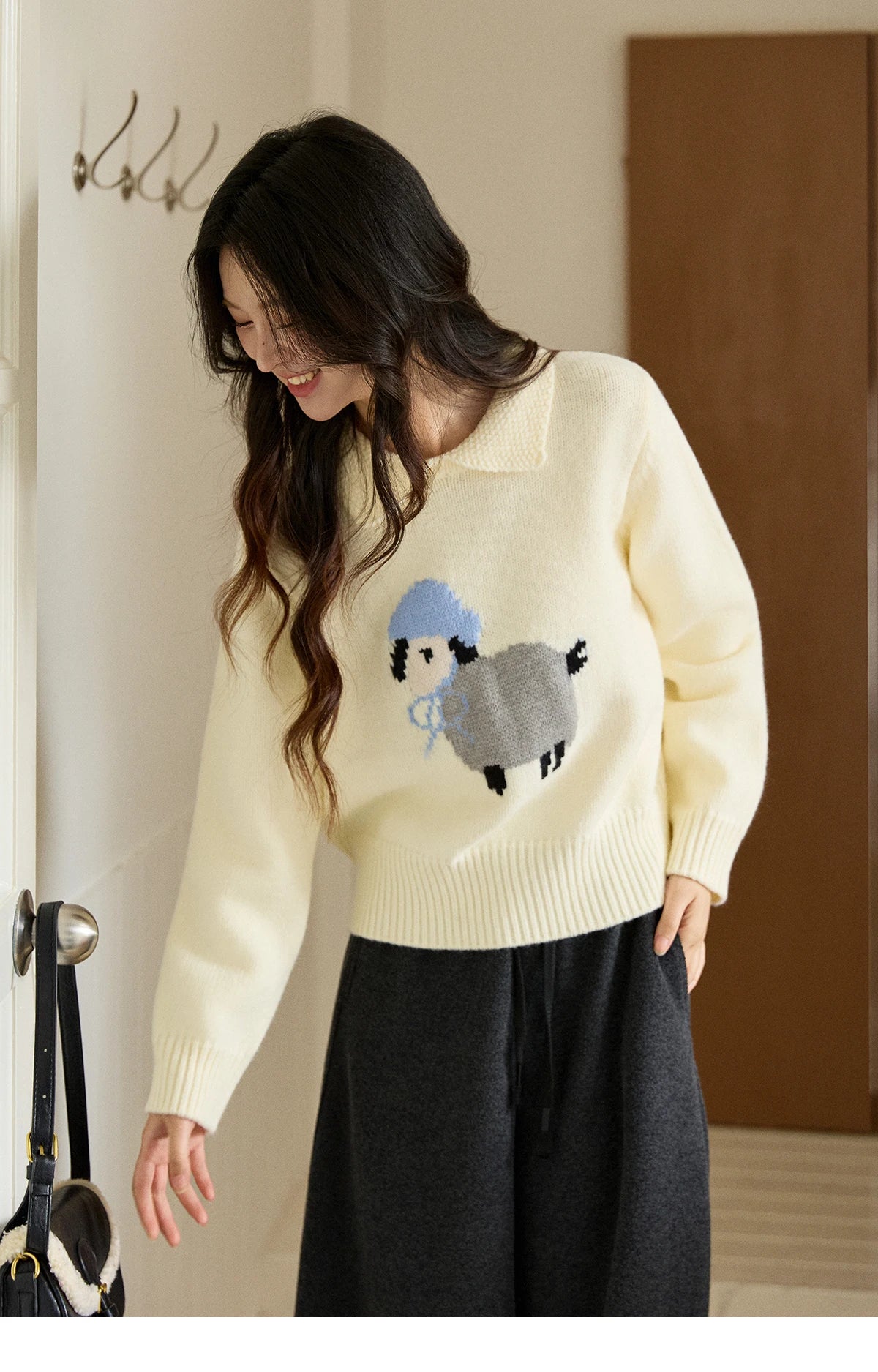 MISHOW Women's Beige White Knitted Sweater 2025 Autumn Winter Round Collar Sheep Pattern Loose Warm Pullover Sweaters MXE94Z2962