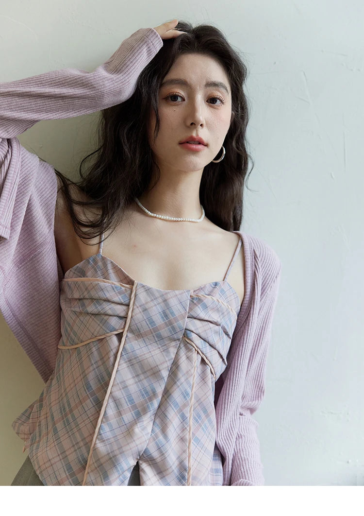 MISHOW Women's Plaid Camisole 2025 Spring Contrasting Retro Bowknot V-neck Waist Slim Top Back Elasticity Sweet Tanks MXE11D0046