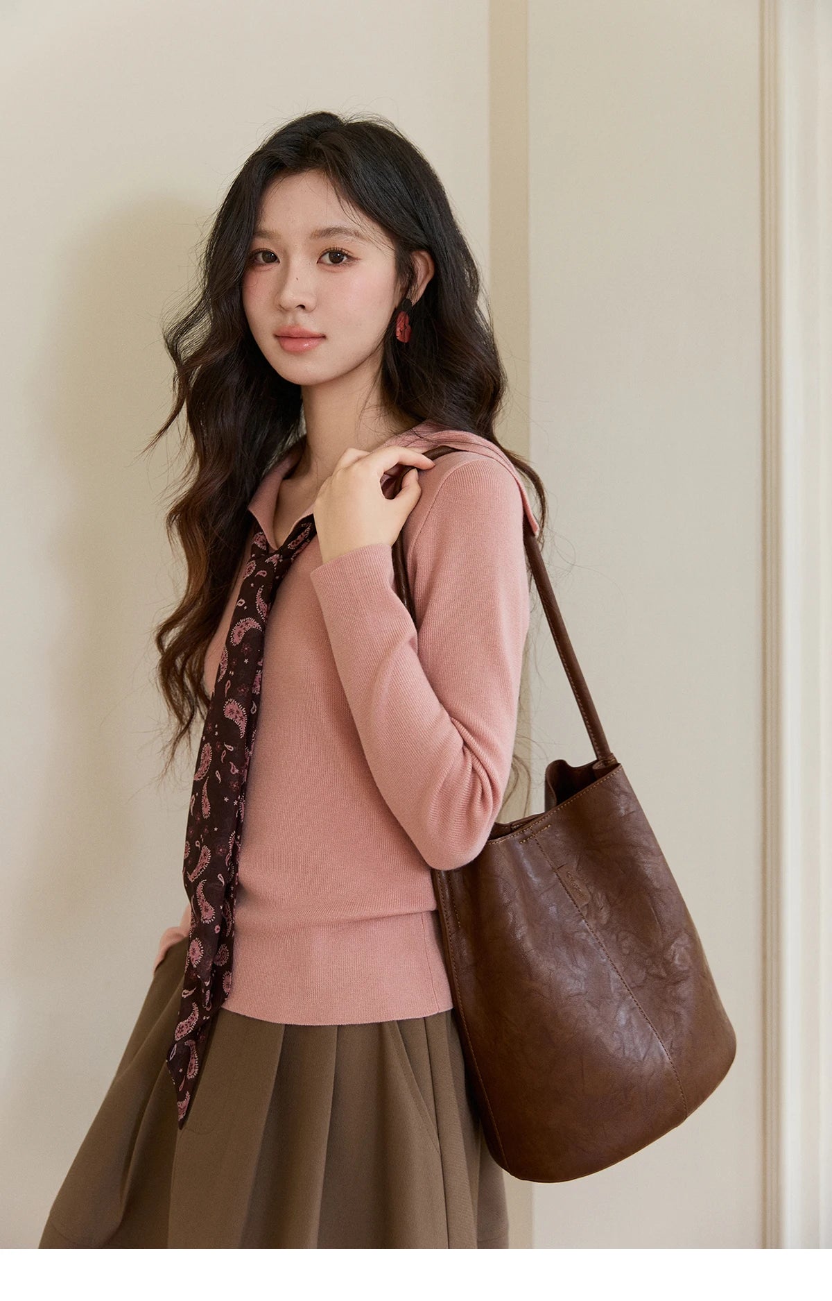 MISHOW Women's Pink V-neck Knitted Top 2026 Spring Polo Neck Detachable Paisley Scarf Thin Tops Casual Slim Sweater MXF108Z1032