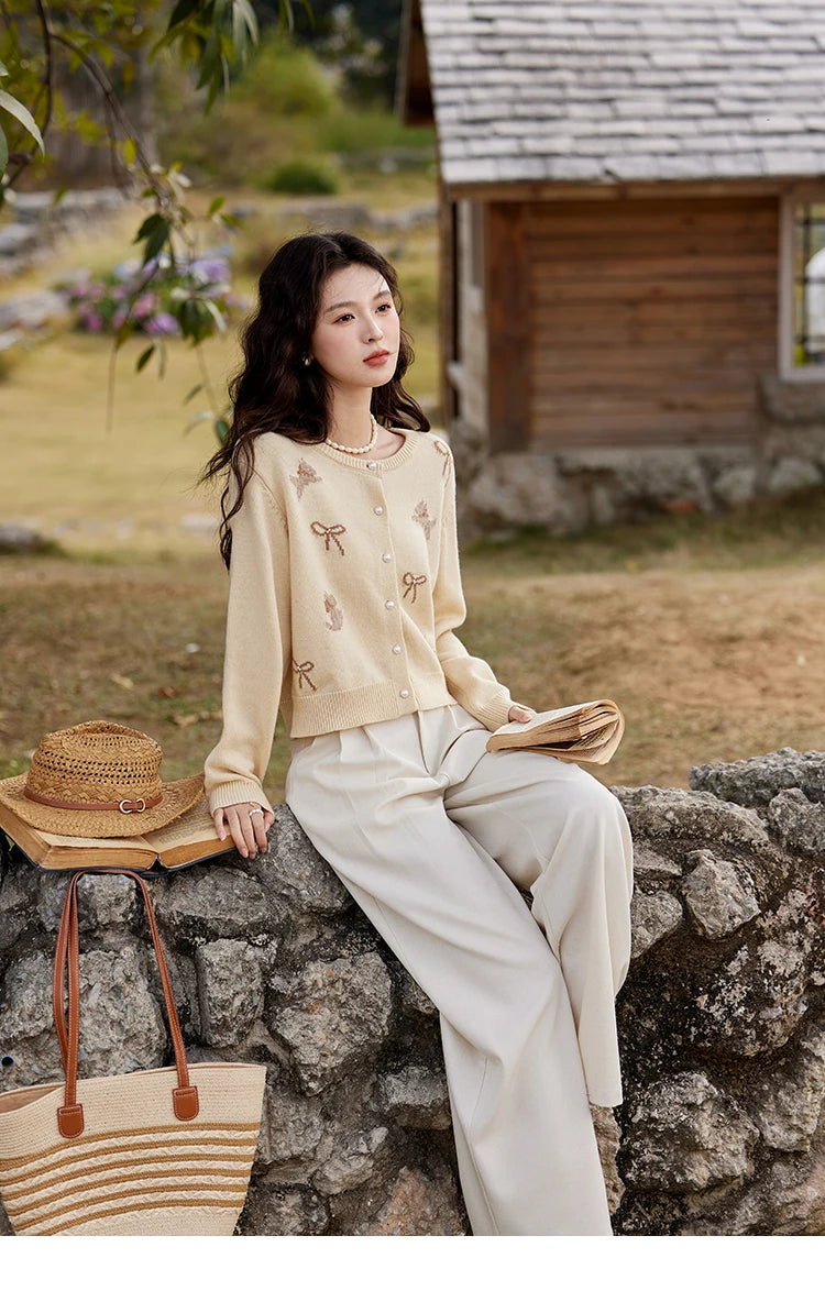 MISHOW Dog Bow Jacquard Knitted Sweater 2025 Spring Yellow Single Row Pearl Button Top Round Neck Elegant Sweaters MXE13Z1197