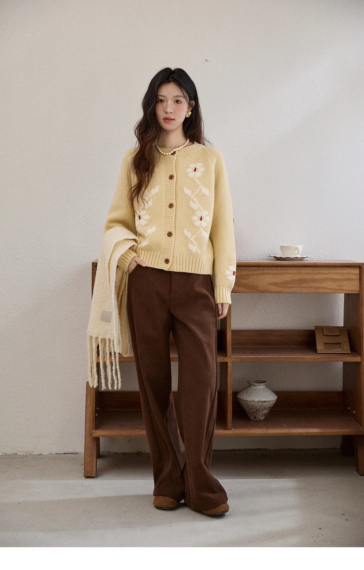 MISHOW Corduroy Straight Leg Pants for Women 2025 Winter Silver Fox Velvet Commuter Trousers Solid Casual Warm Pants MXE91K1125