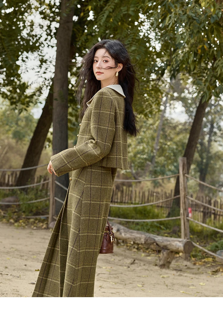 MISHOW Retro Plaid Tweed Jacket Short Skirt Separately Women 2024 Winter Doll Collar Jacket Pleated Mid Length Skirt MXD48W0469