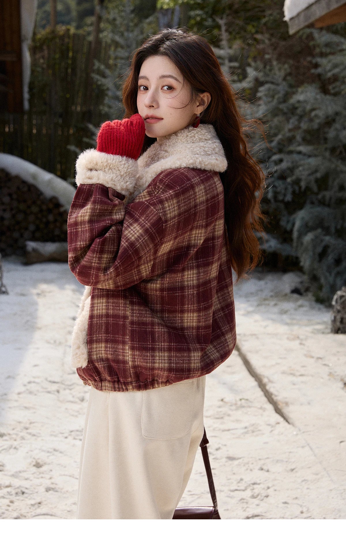 MISHOW Christmas Women's Retro Plaid Jacket 2025 Winter Large Lapel Tops Thickened Cotton-Padded Warm Short Coat MXE87W1004