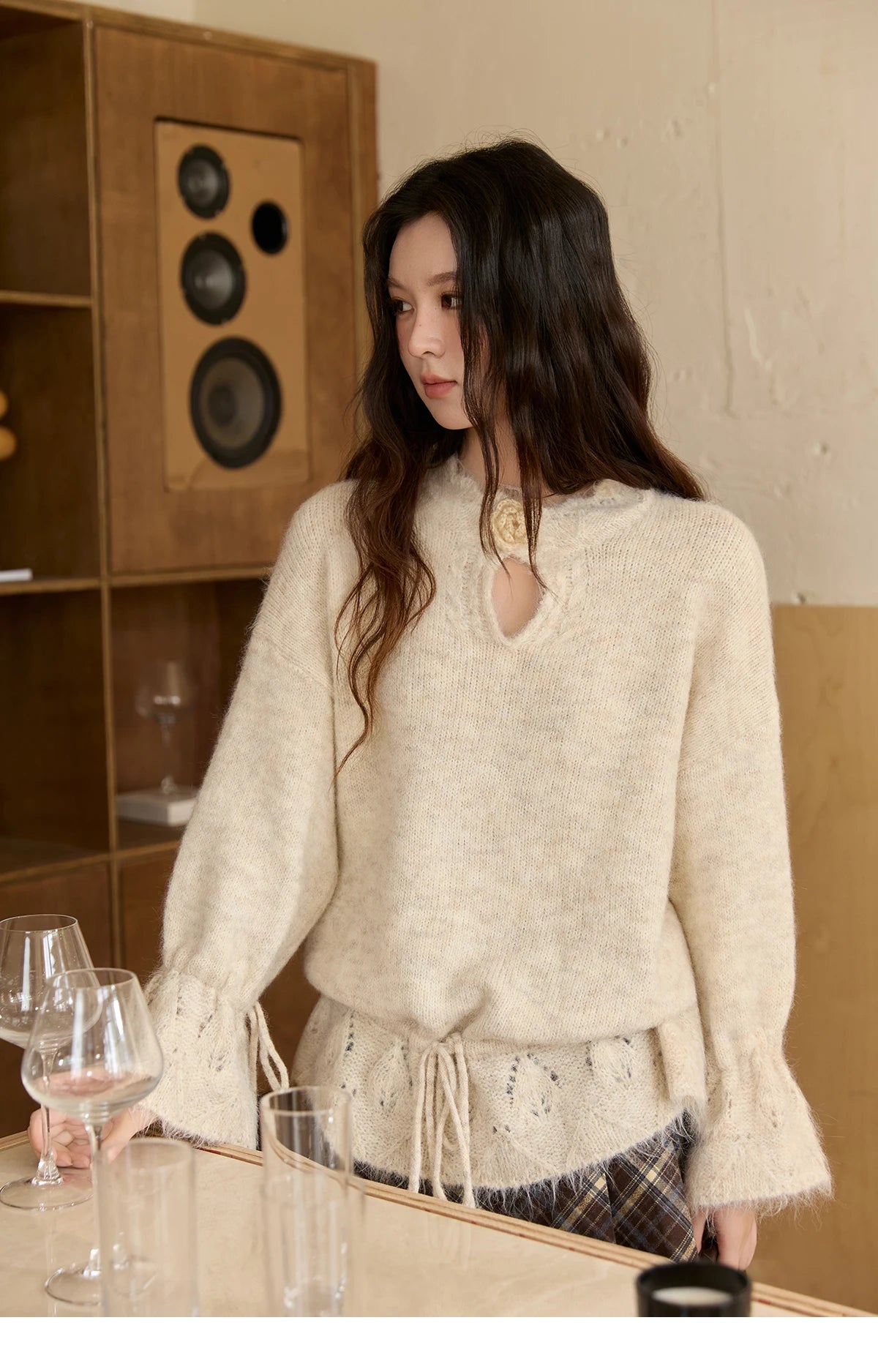 MISHOW Apricot Drawstring Waist Pullovers Women 2025 Winter New Luxury Three-dimensional Flower Hollow Out Sweater MXE88Z2709