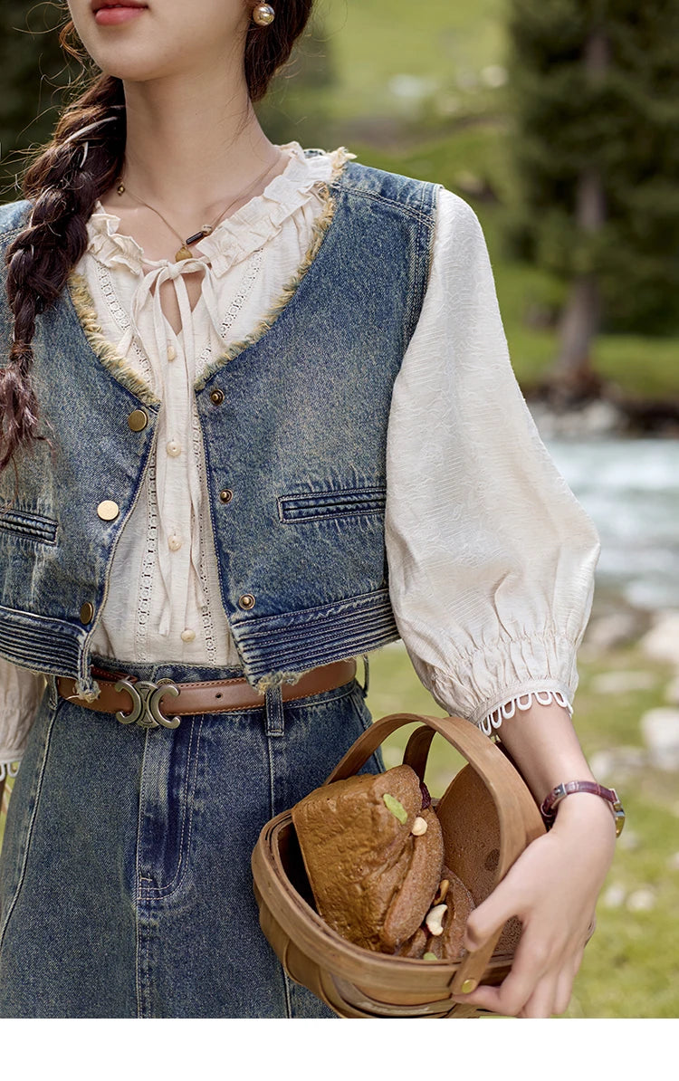 MISHOW Retro Blue Denim Vest Coat 2024 Autumn Sleeveless V Neck Hem Tassels Coat Female Single Breasted Casual Top MXD41W0387