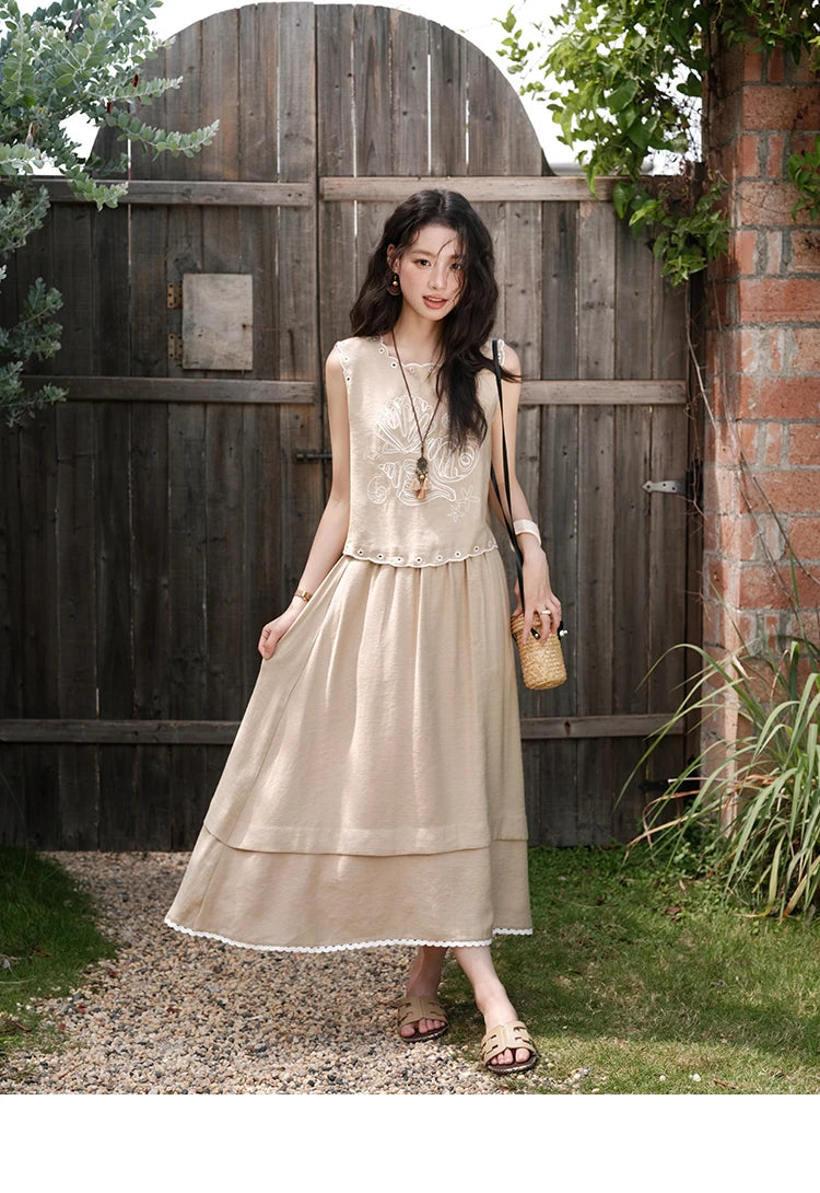 MISHOW Two-Piece Ladies Set 2025 Summer Hollow Out Embroidery Top Lace Spliced Elastic Waist Half Skirt Female Set MXE35T0594