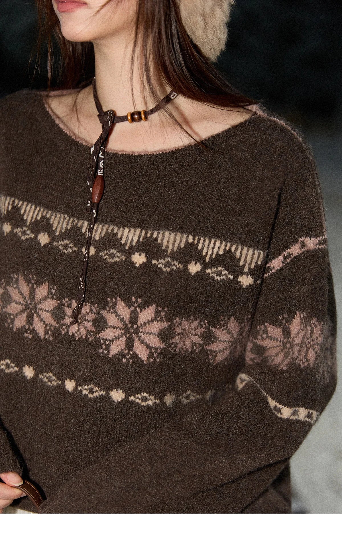 MISHOW Women's Pullovers 2025 Winter Retro Brown Loose Crew Neck Snowflake Jacquard Sweaters Commute Warm Knit Top MXE86Z2655