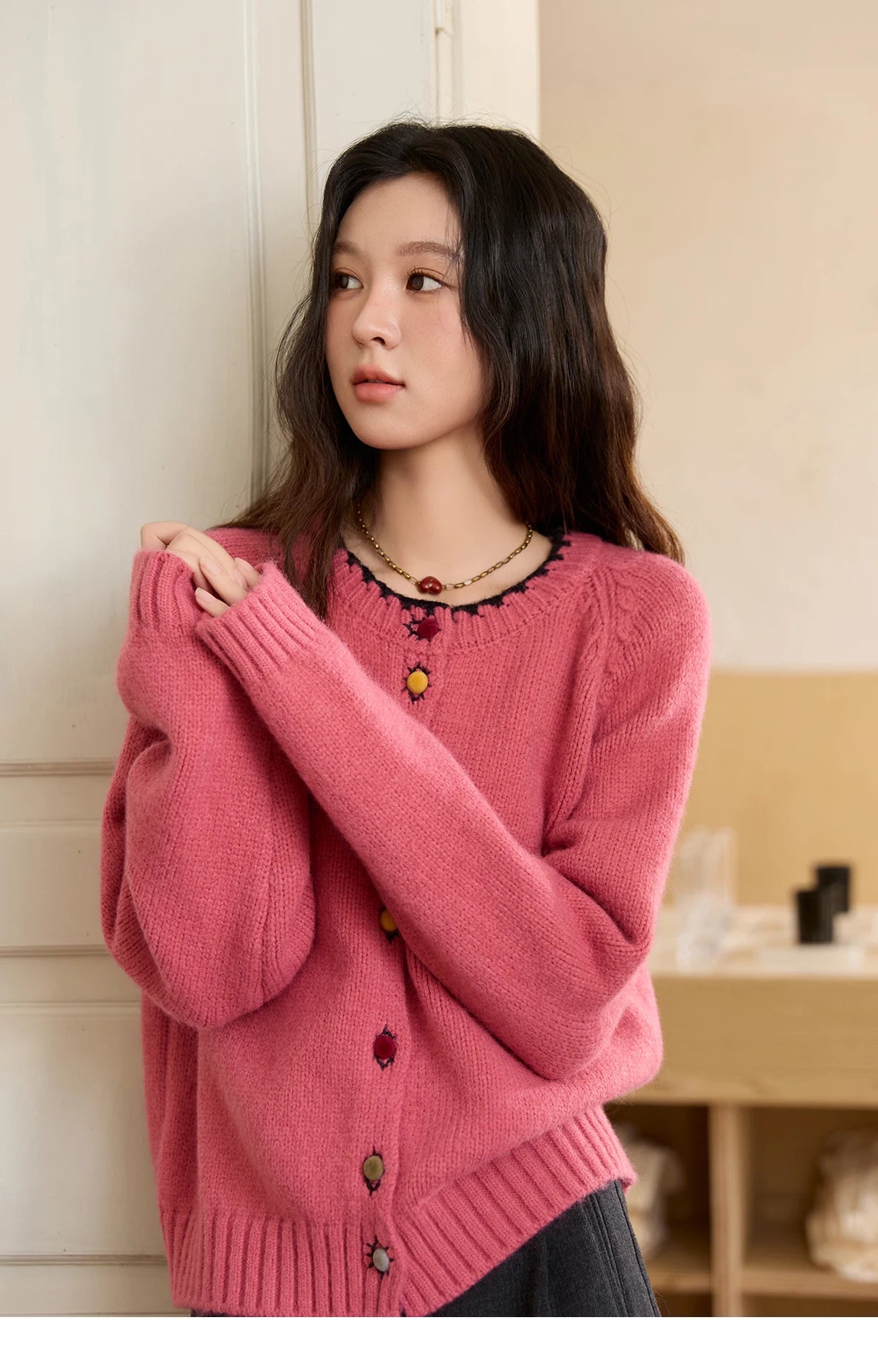 MISHOW Color Button Thickened Sweater for Women 2025 Winter Minimalist Loose Crew Neck Long Sleeves Cardigan Ladies MXE88Z2688