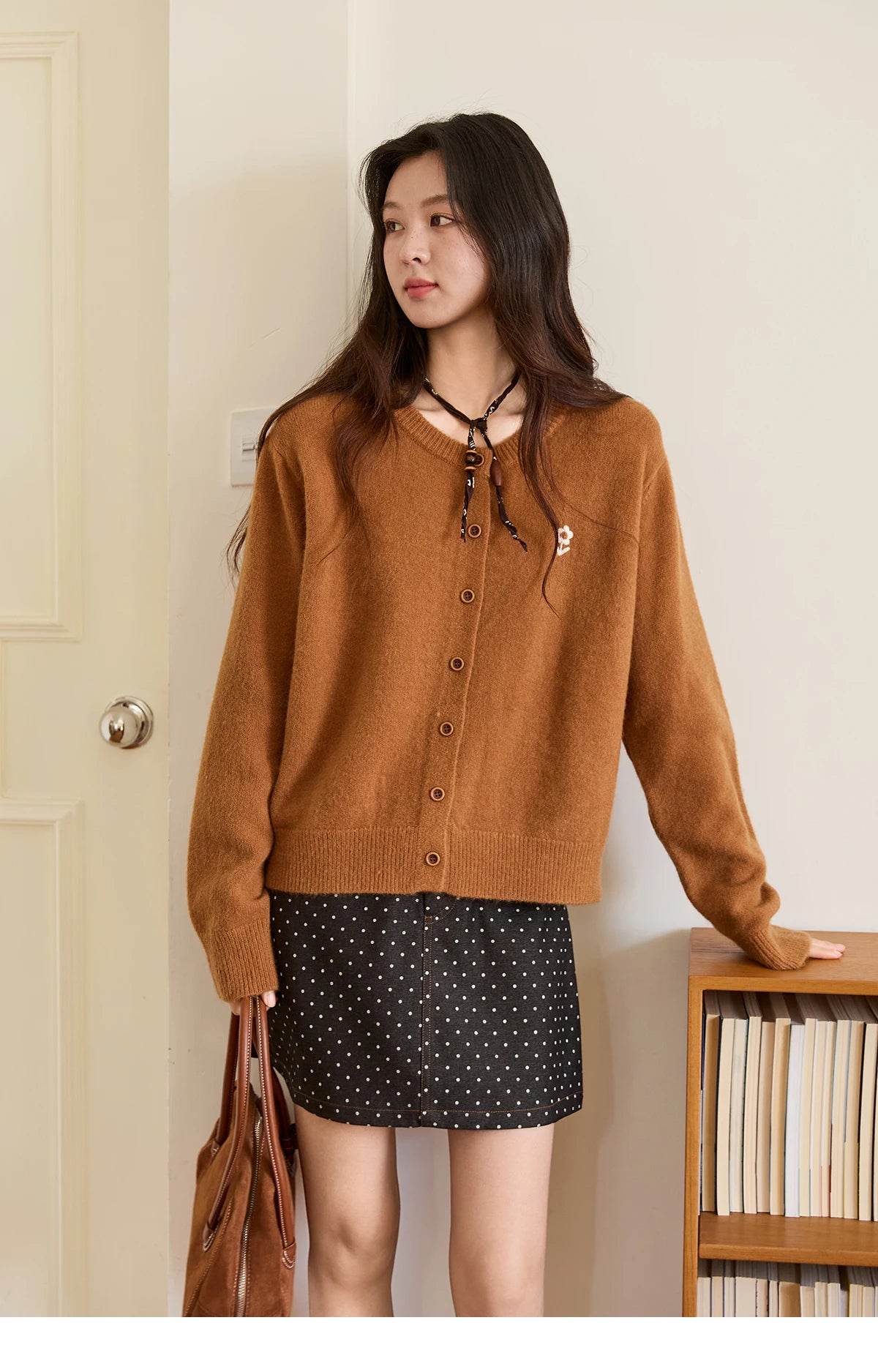 MISHOW Retro Flower Embroidery Cardigan for Women 2025 Round Neck Single Breasted Buckle Loose Knit Autumn Cardigan MXE46Z2588