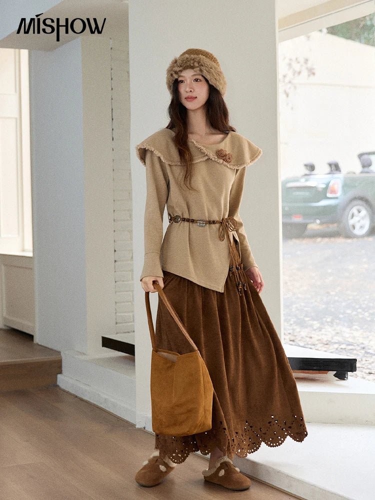 MISHOW Women's Long-sleeved Tops 2025 Winter Retro Brown Three-dimensional Flower Decoration Round Neck Knitted Tops MXE51Z2593