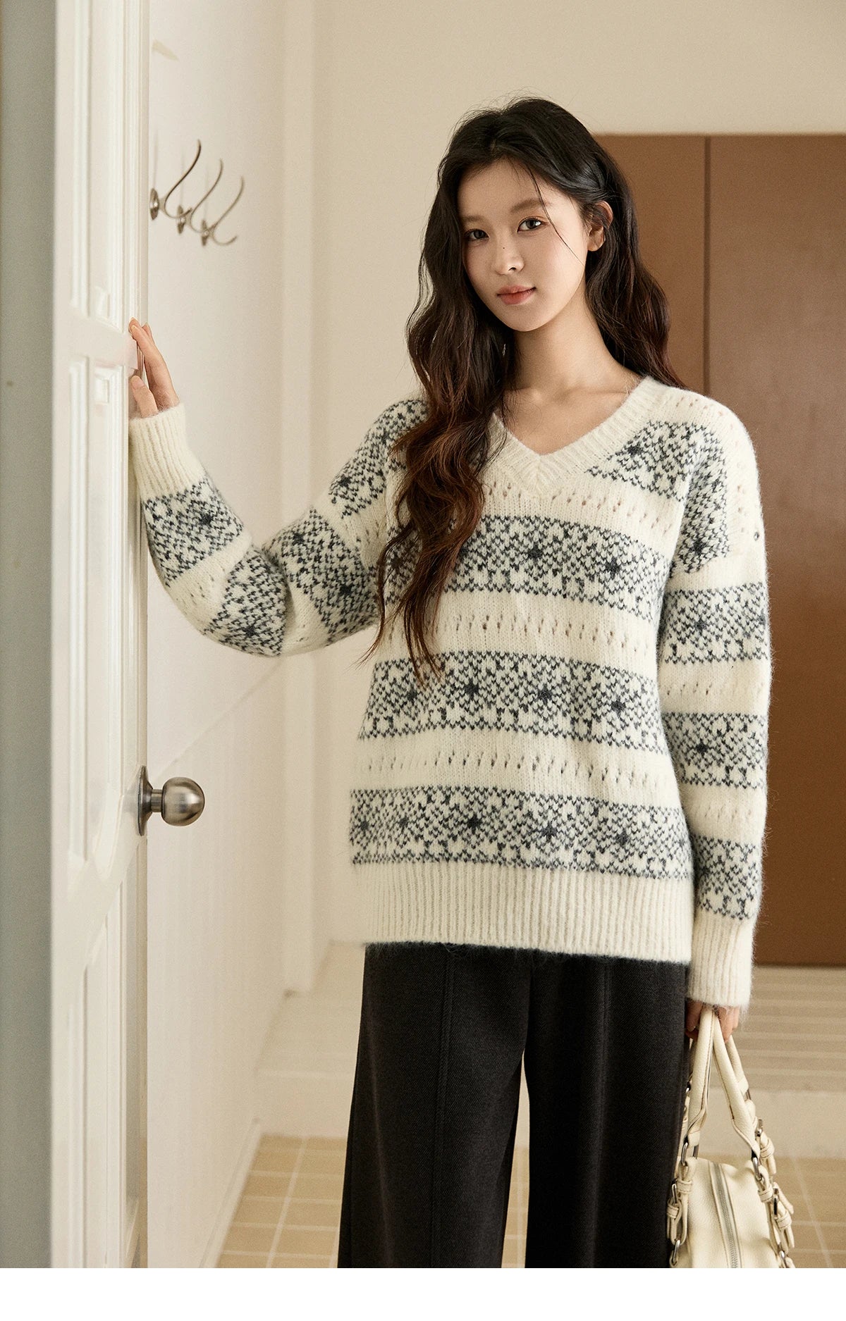 MISHOW Women's Fair Isle Knitted Sweater 2025 Winter V-neck Wool Blend Casual Tops Removable Hood Warm Loose Sweaters MXE94Z2979