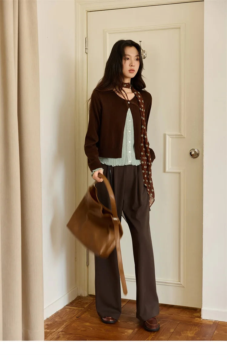 MISHOW Pullover Women 2025 Autumn Winter Retro Fake 2 Pieces Round Neck Color-blocked Lace Trim Knit Sweater Slim Top MXE46Z2545