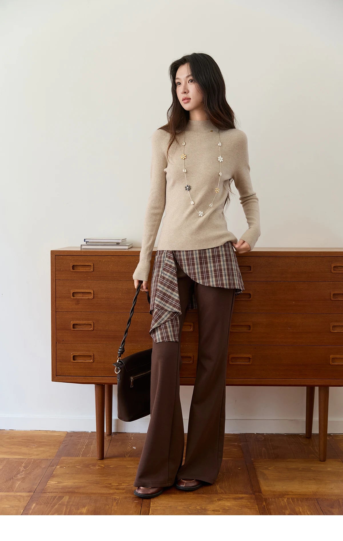 MISHOW Woman Long-sleeved Tops 2025 Autumn Winter Minimalist Mock Neck Knited Top Commute Casual Slim Pullover Woman MXE48Z2583