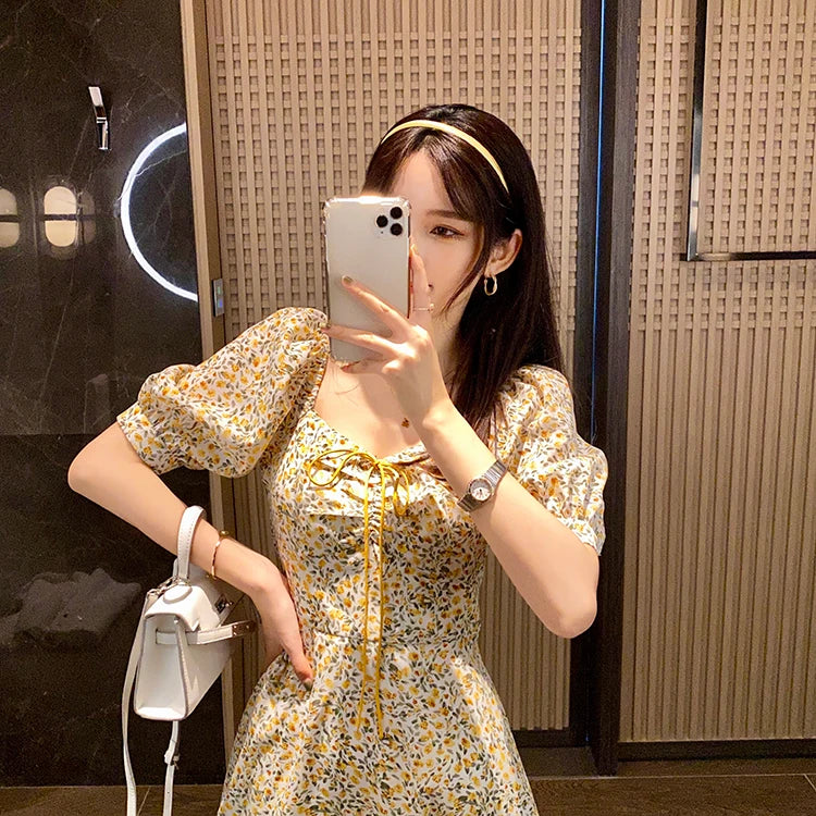 MISHOW 2023 Summer New Midi Dresses Women Vintage Short Sleeve A-Line Retro Mini Dress Korean French Female Clothing  MX20B1087