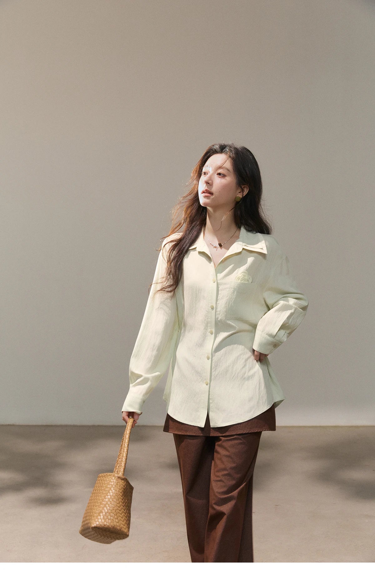 MISHOW Women's Contrast Trim Lapel Collar Shirts 2026 Spring Floral Embroidery Pocket Decor Button Waist Casual Shirt MXF13C2440