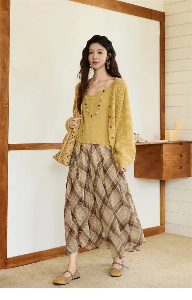 MISHOW Woman Two-piece 2025 Autumn Casual Yellow V-neck Knitted Cardigan Slim Fit Camisole Elegant Commute Top MXE45T0742
