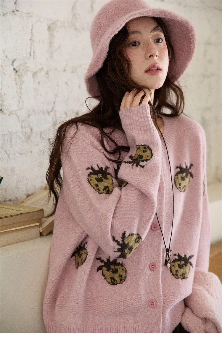 MISHOW Cardigan Women 2025 Autumn Winter Fashion Fuuny Pineapple Jacquard Round Neck Single-breasted Sweater Woman MXE87Z2752