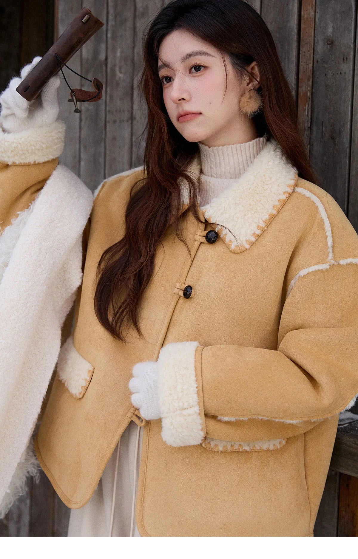 MISHOW Yellow Thickened Fur Integrated Suede Jacket for Women Winter 2025 Lapel Loose Warm Imitation Lamb Fur Jacket MXE92W1016