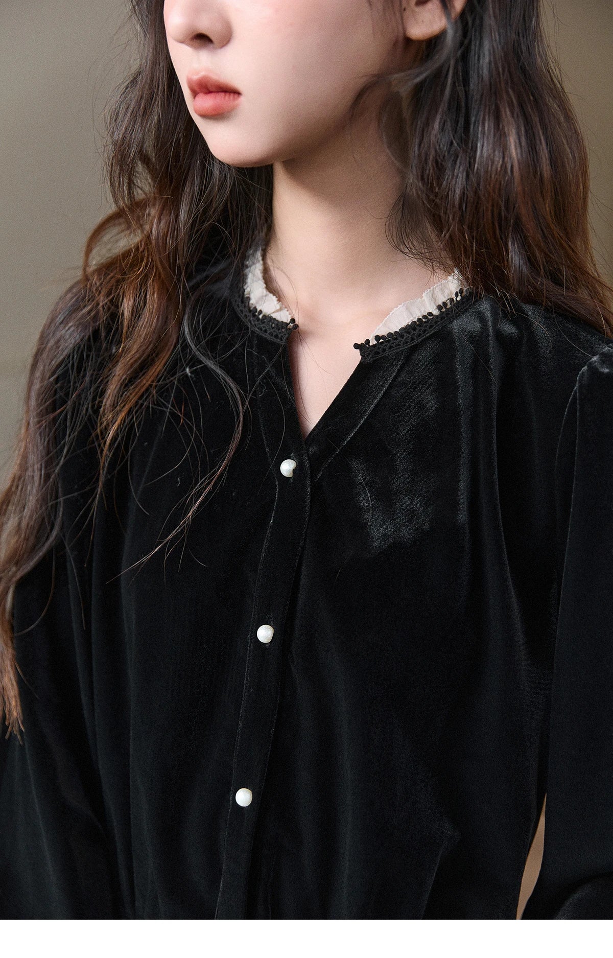 MISHOW Women's Black Velvet Shirts 2025 Winter Retro Splicing Lace Tops Ruffle Hem Pearl Button Puff Sleeve Shirt MXE94X2516