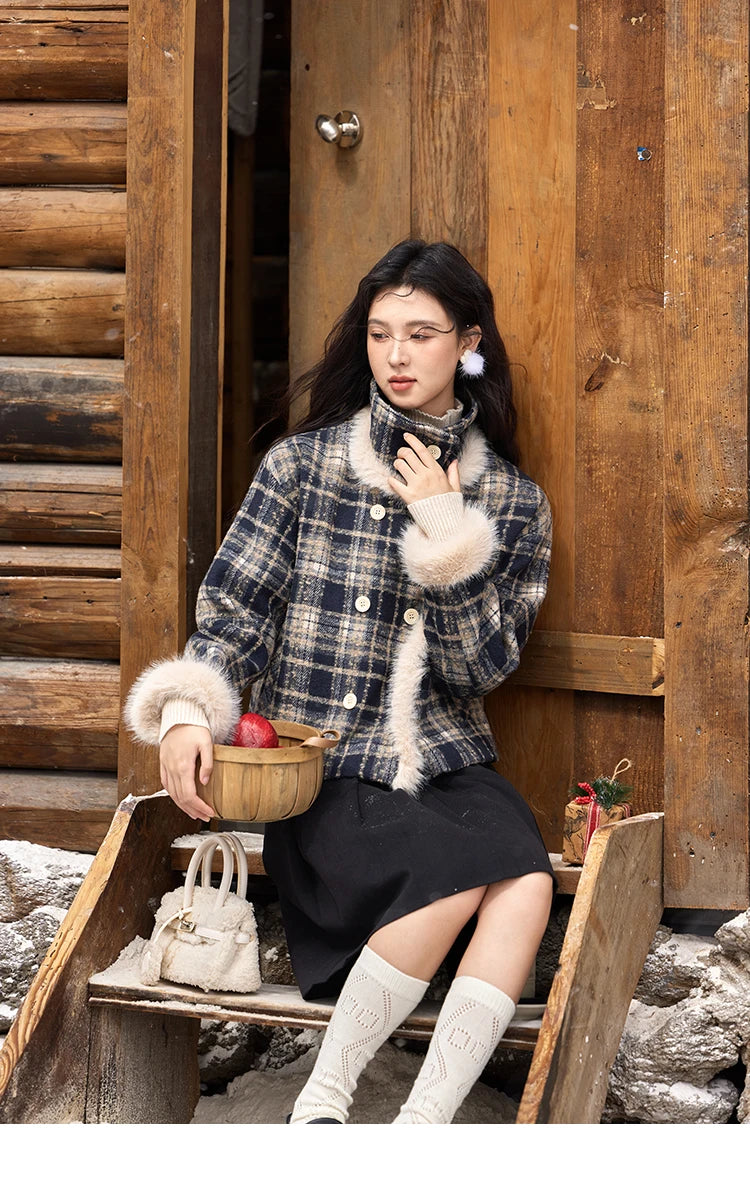 Mishow Vintage Plaid Fur Collar Stand Collar Jacket MXD36W0503