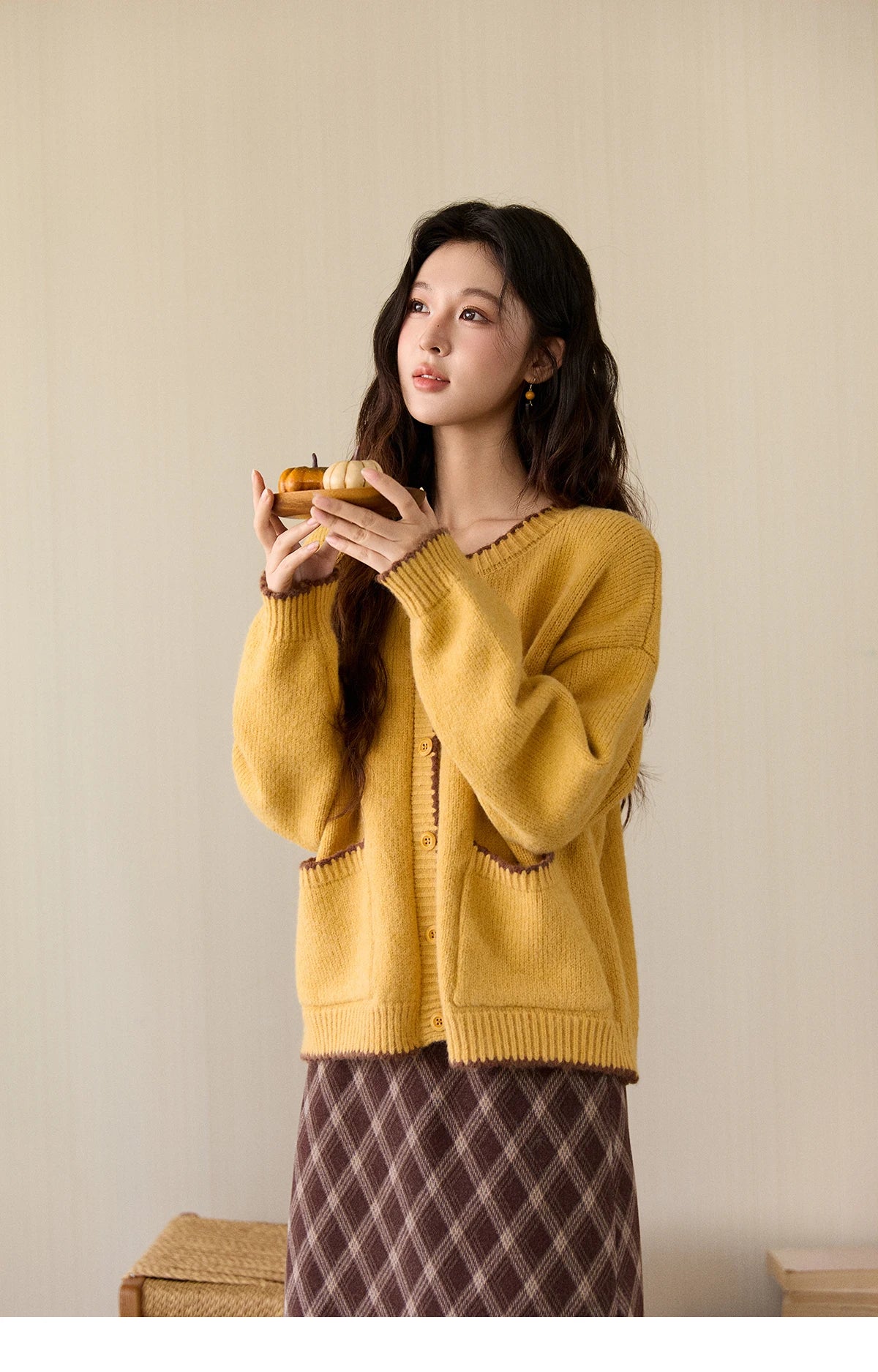 MISHOW Women's Yellow Knitted Cardigan 2025 Autumn Winter Color Collision Edge Sweater Pockets Loose Warm Casual Tops MXE94Z2973