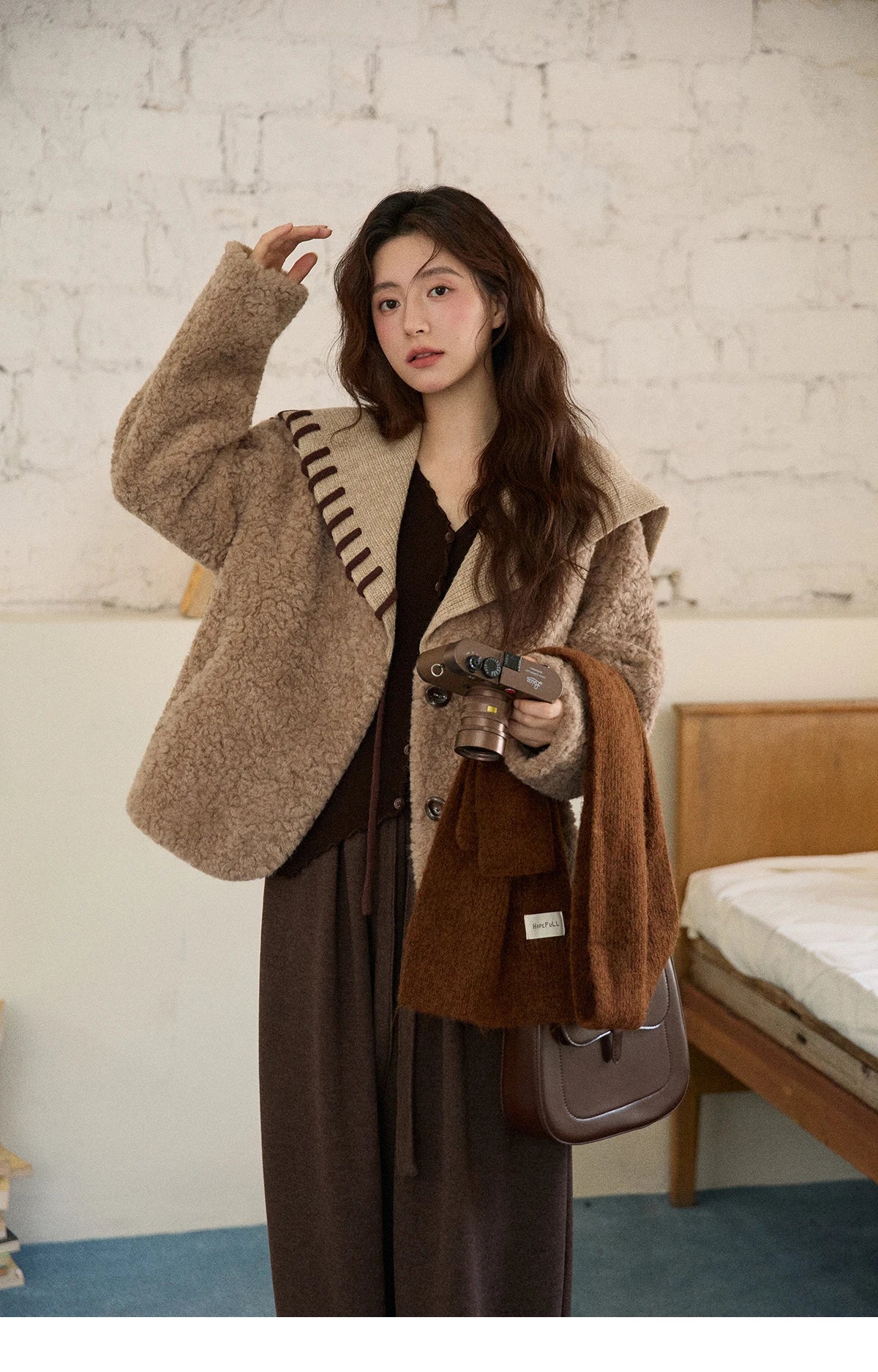 MISHOW Brown Wide-leg Pants for Women2025 Winter Thickened Warm Drawstring Waistband Retro Casual Trousers Woman MXE87K1126