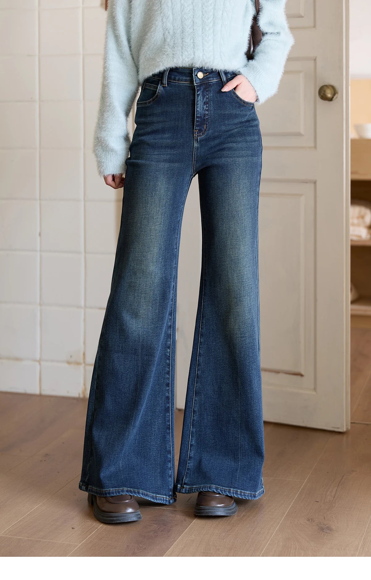 MISHOW Women's Jeans 2025 Autumn Winter Denim Blue Flared High Waist Slim Jeans New Retro Commute Wide Leg Trousers MXE51K1092