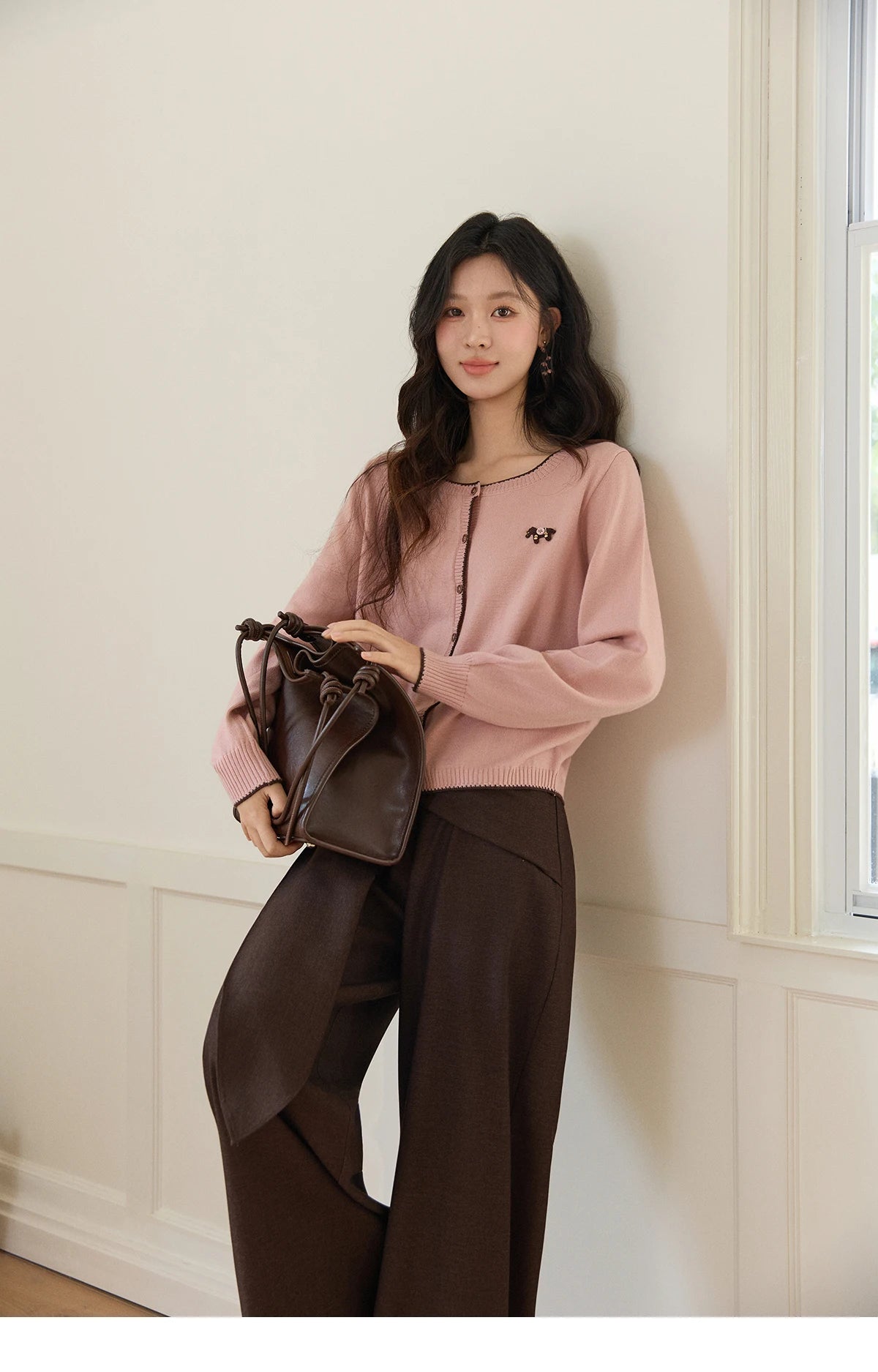 MISHOW Contrast Trim Crew Neck Knit Cardigan 2026 Spring Single Breasted Casual Pink Sweater with Pony Decoration MXF108Z1023