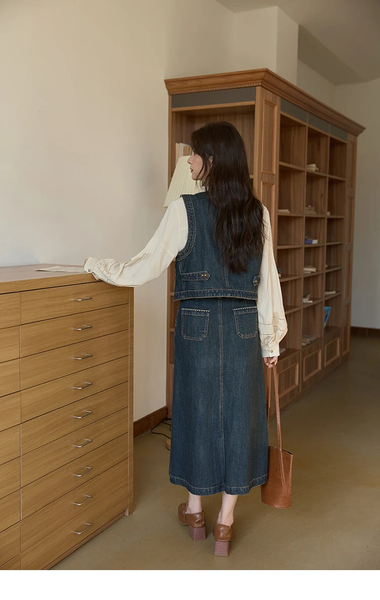 MISHOW High Waist Slim Denim Skirt for Women Autumn 2025 Fashion Pocket Skirt Rear Hem Split Casual Skirt Office Lady MXE41B2379