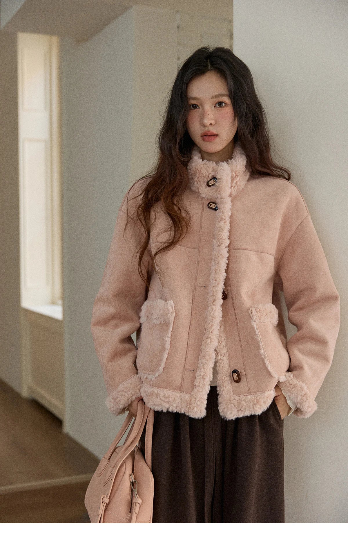 MISHOW Winter Jacket Women 2025 Elegant Luxury Suede Composite Fur Stand-up Collar Short Jacket Windproof Warm Coat MXE87W0941