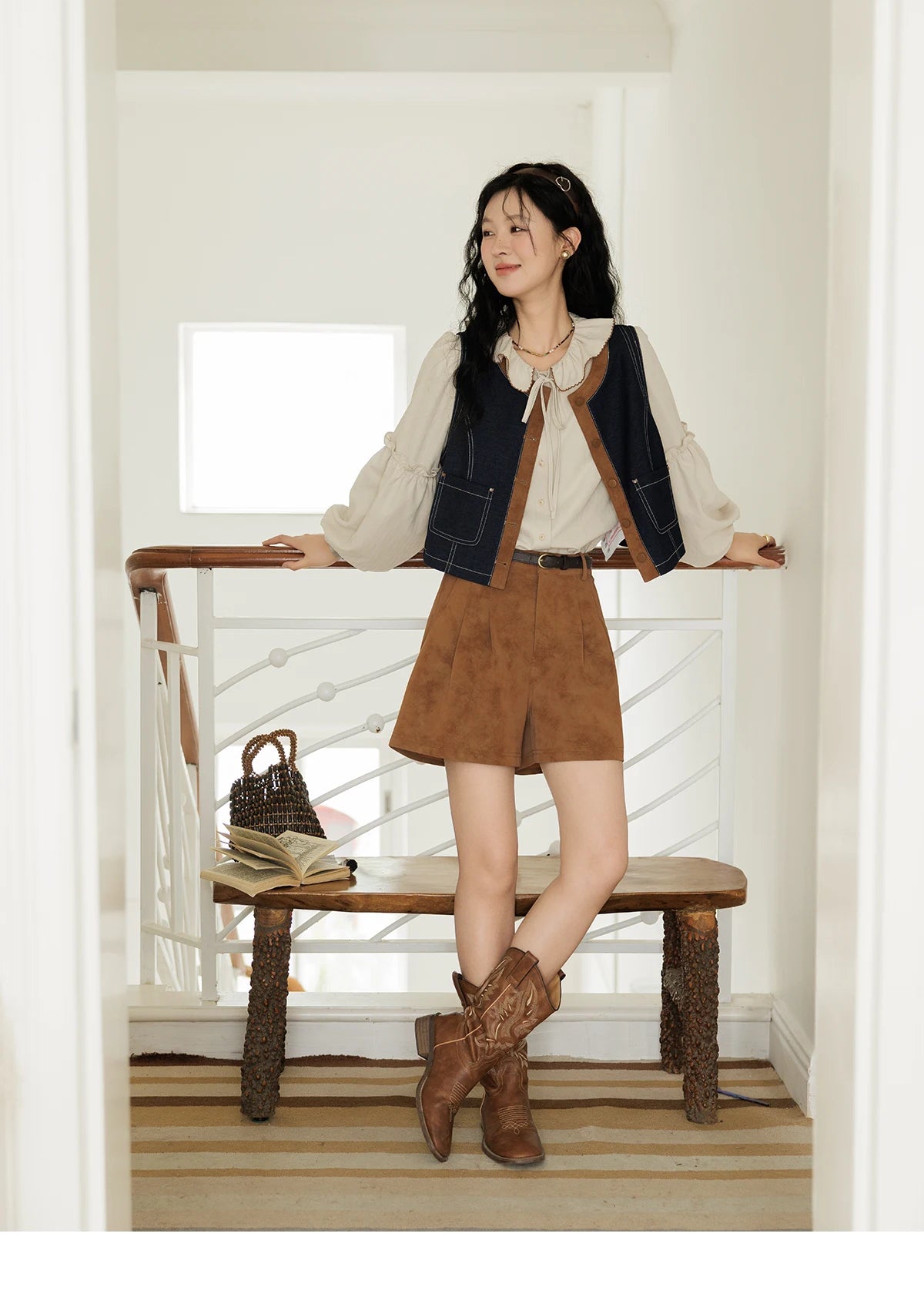 MISHOW Suede Shorts for Women Autumn 2024 High Waist A-line Slim Wide Leg Short Pants Solid Pleats Pants Side Pockets MXD44K0753