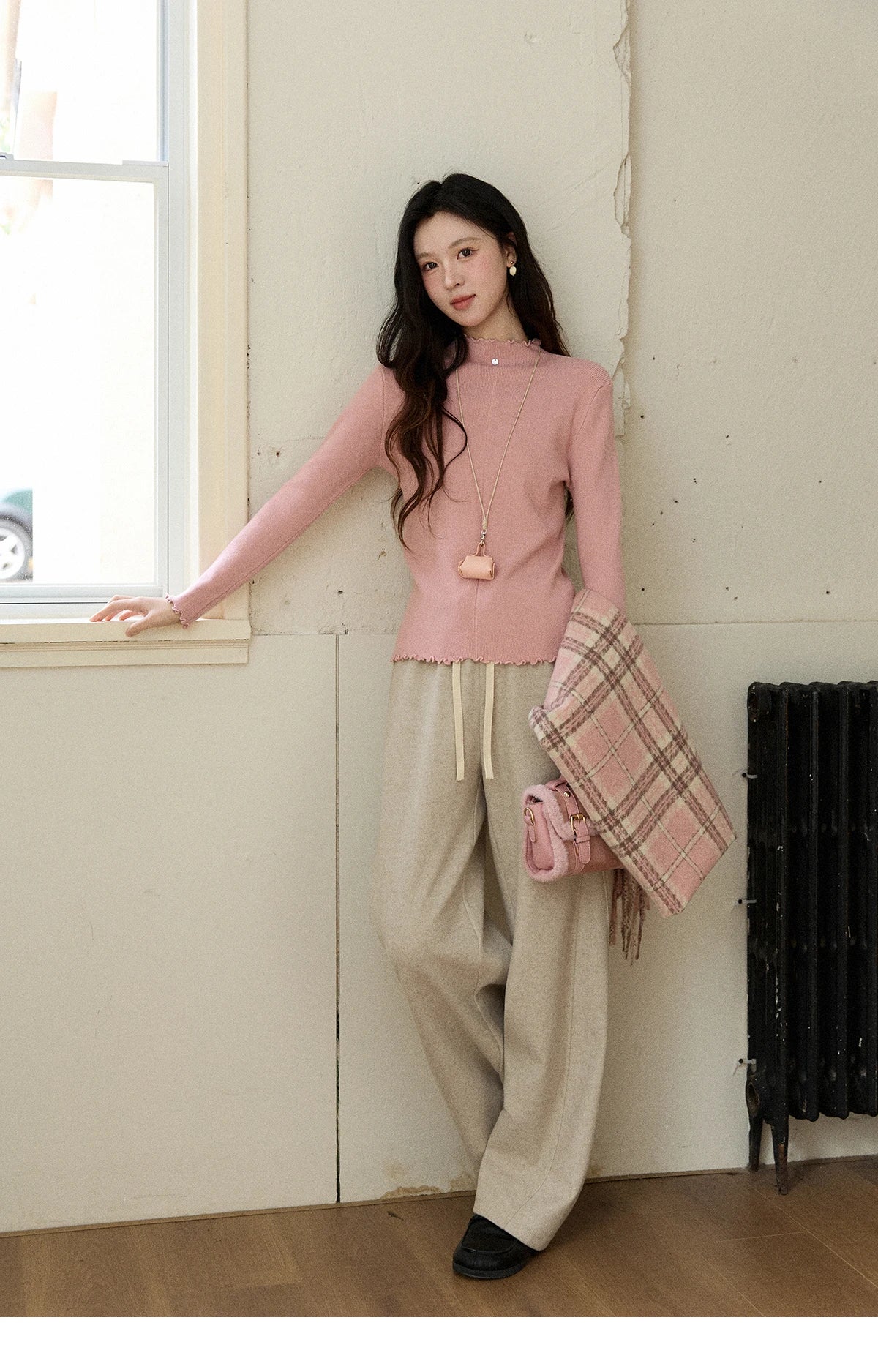 MISHOW Women's Knitted Long-Sleeved Top 2025 Winter Solid Slim Fit Ruffled Turtleneck Sweater Warm Soft Commuting Top MXE91Z2826