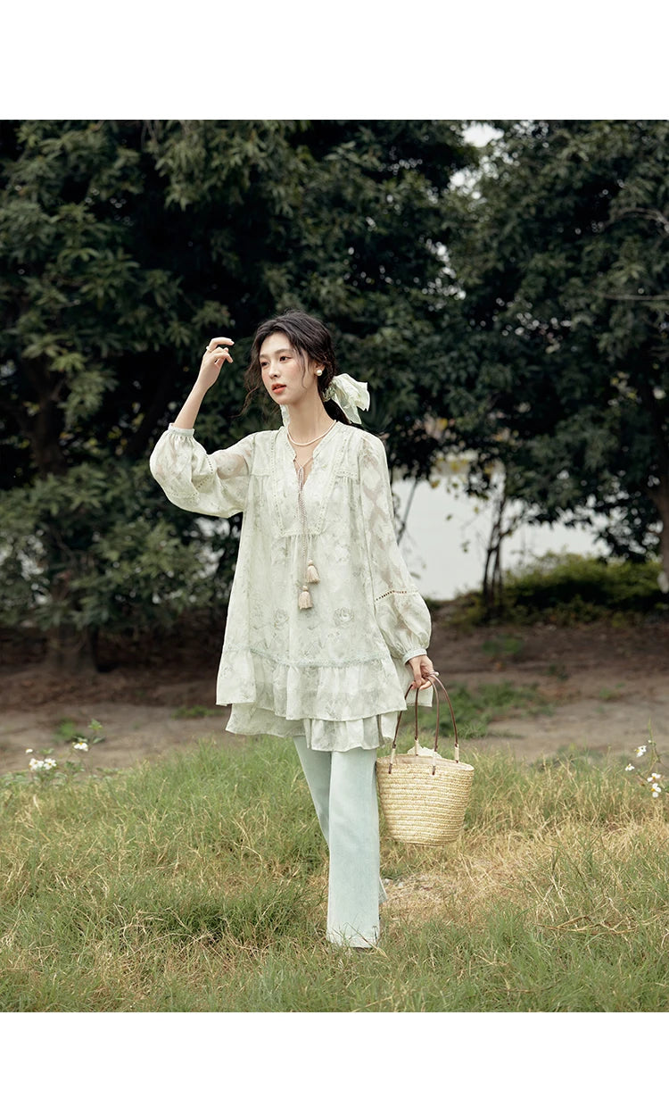 MISHOW Floral V-neck Drawn Tassels Dresses 2025 Spring Summer Hollow Out Lantern Sleeve Dresses Vacation Doll Dress MXE15L2121